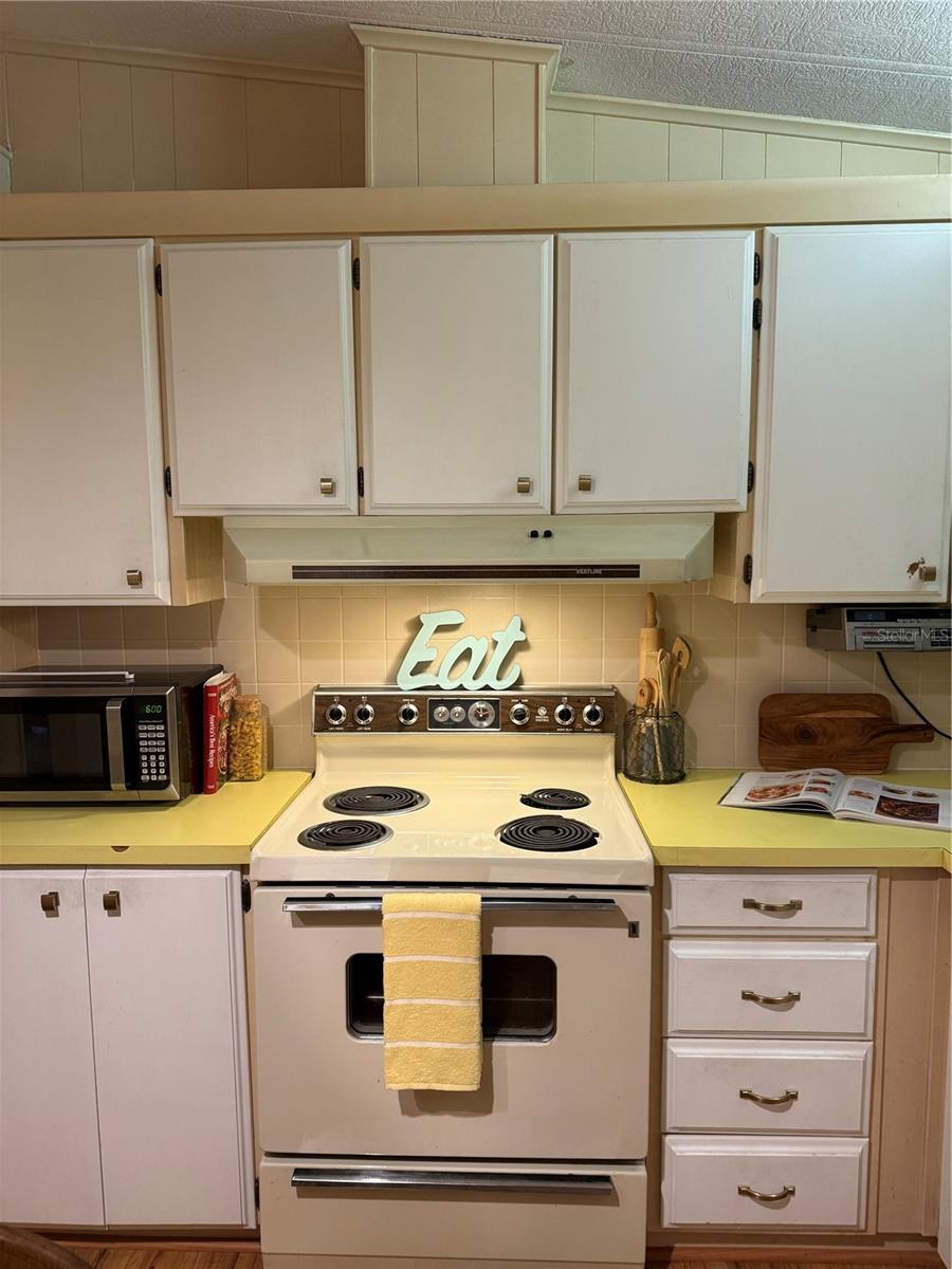 Image 7 of 28 For 57 Bobwhite Road