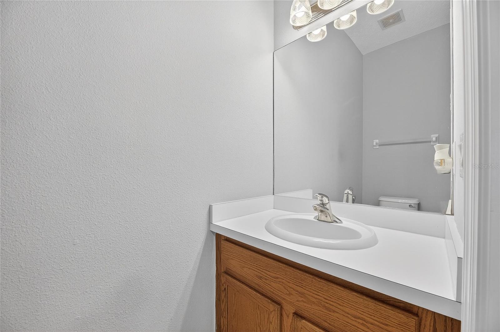 Image 15 of 58 For 13123 Kings Crossing Drive