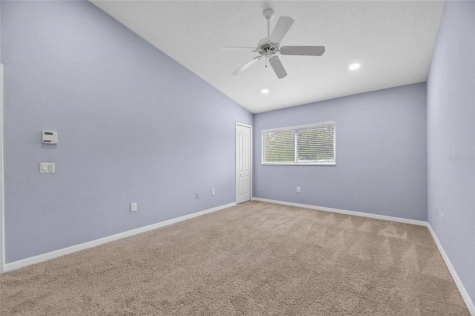 Image 38 of 58 For 13123 Kings Crossing Drive