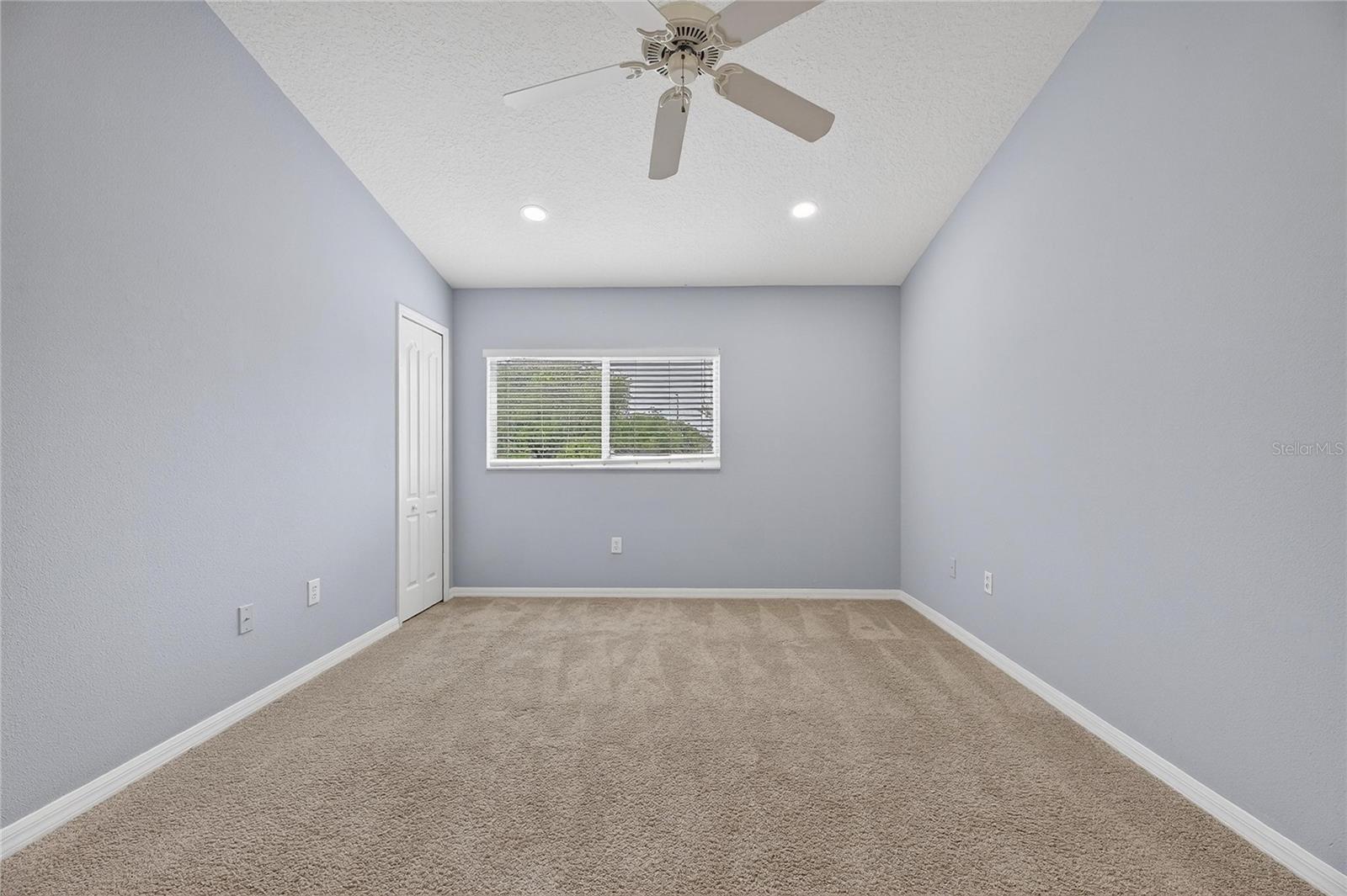 Image 39 of 58 For 13123 Kings Crossing Drive