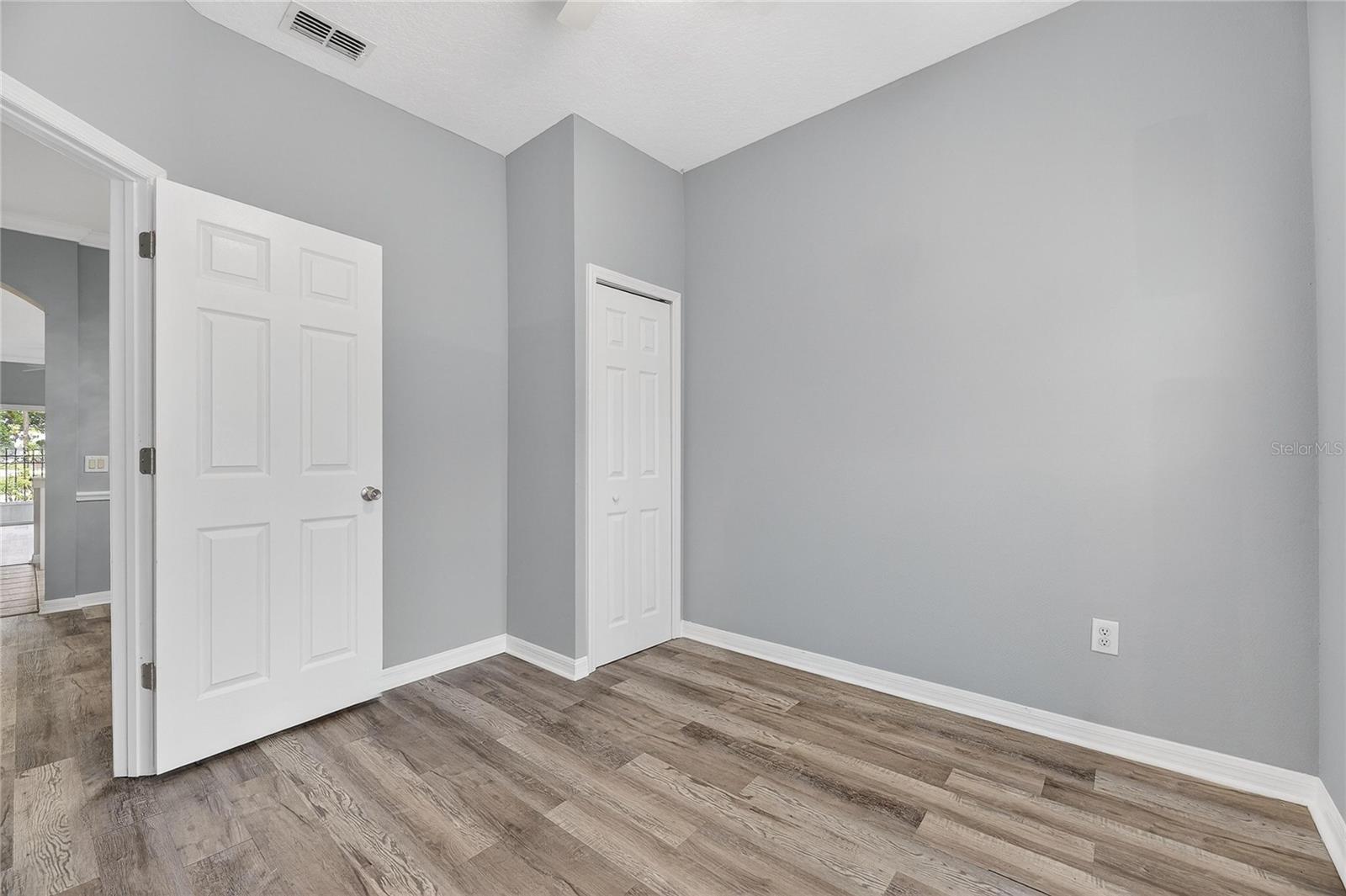 Image 9 of 58 For 13123 Kings Crossing Drive