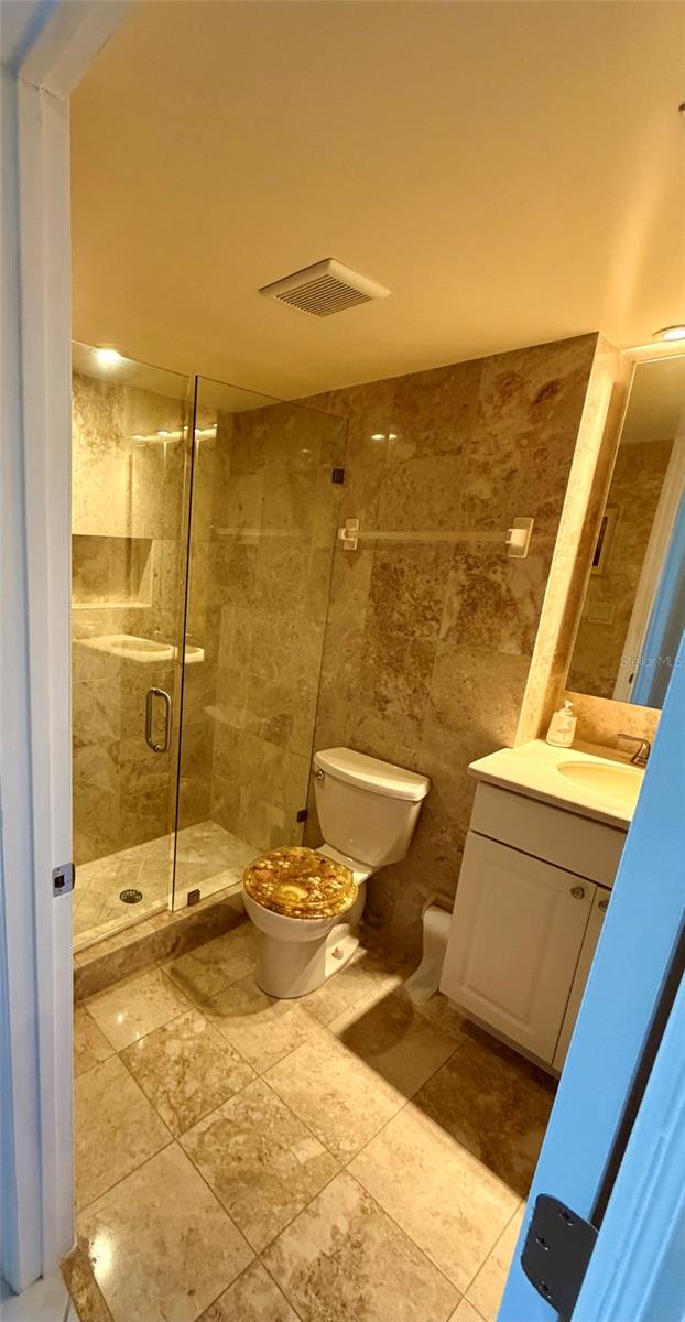 Image 12 of 21 For 180 20th Avenue 303