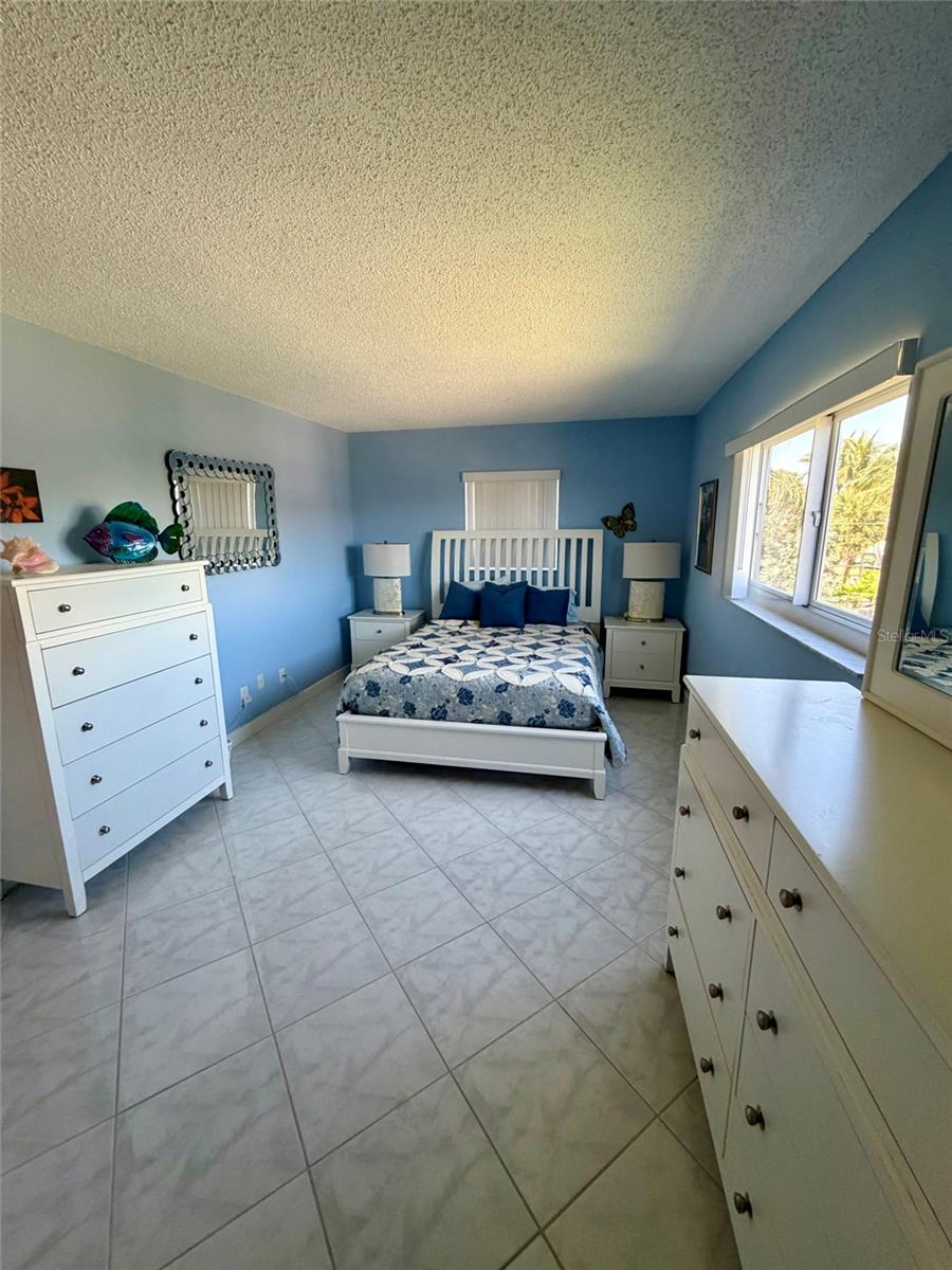 Image 15 of 21 For 180 20th Avenue 303