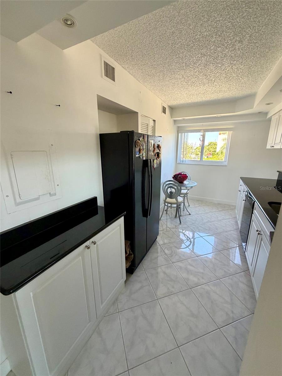 Image 19 of 21 For 180 20th Avenue 303