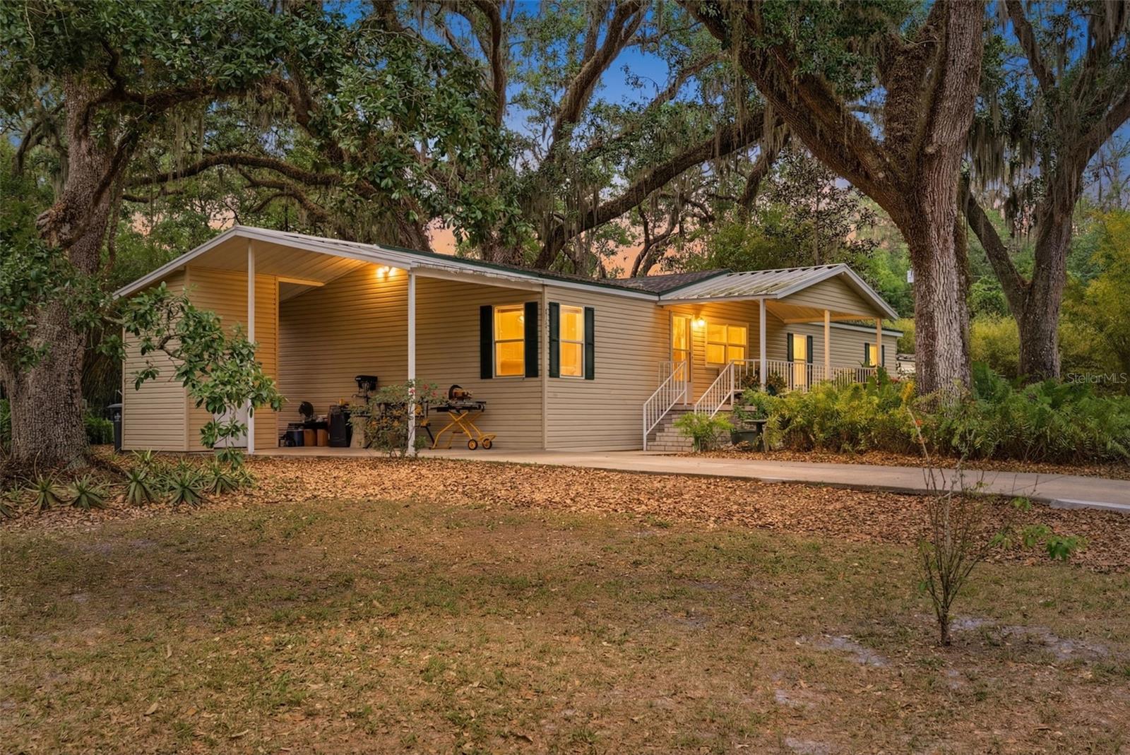 Details for 9101 Wood Terrace Drive, TAMPA, FL 33637