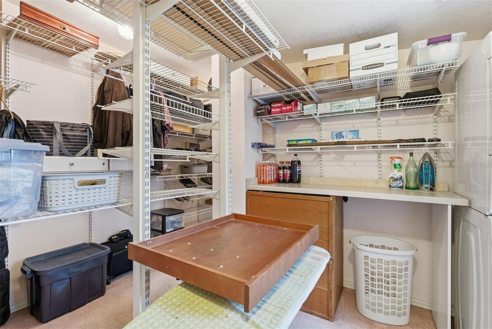 Listing photo id 19 for 9101 Wood Terrace Drive