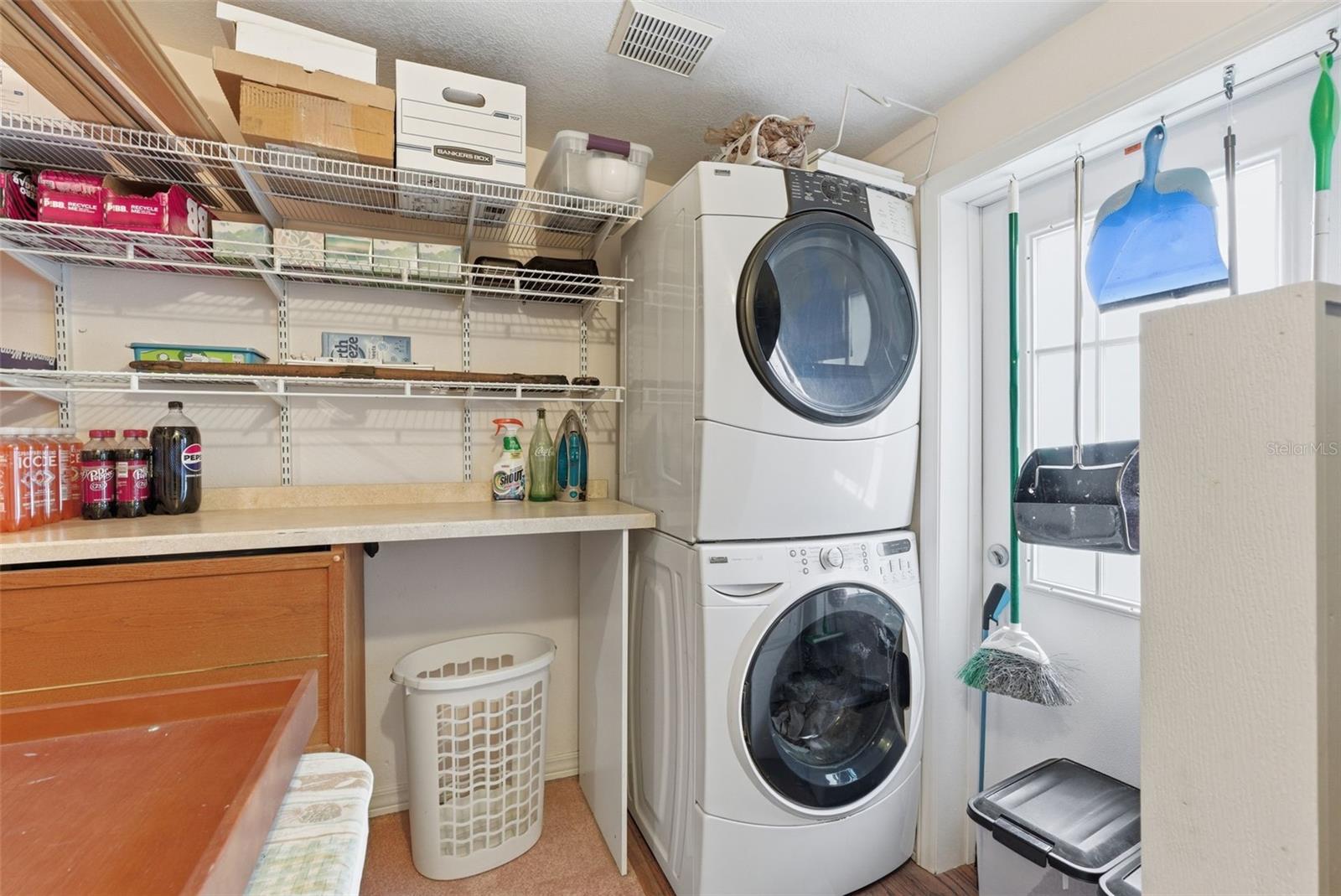 Listing photo id 20 for 9101 Wood Terrace Drive