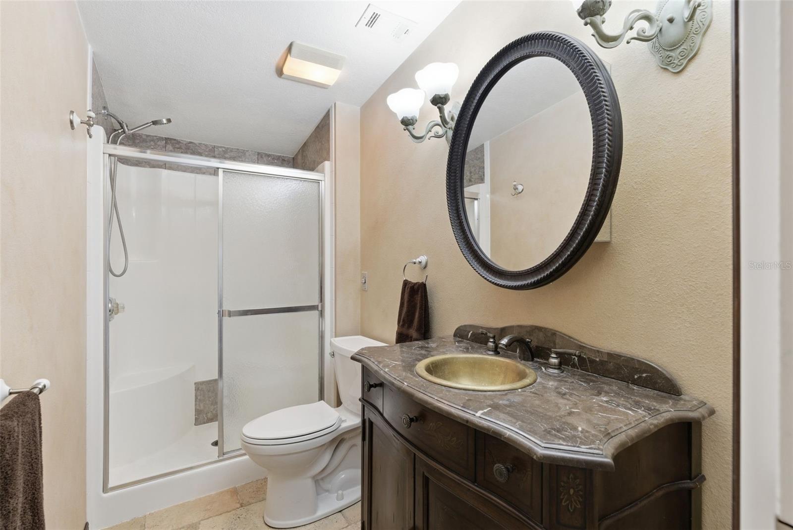 Listing photo id 23 for 9101 Wood Terrace Drive