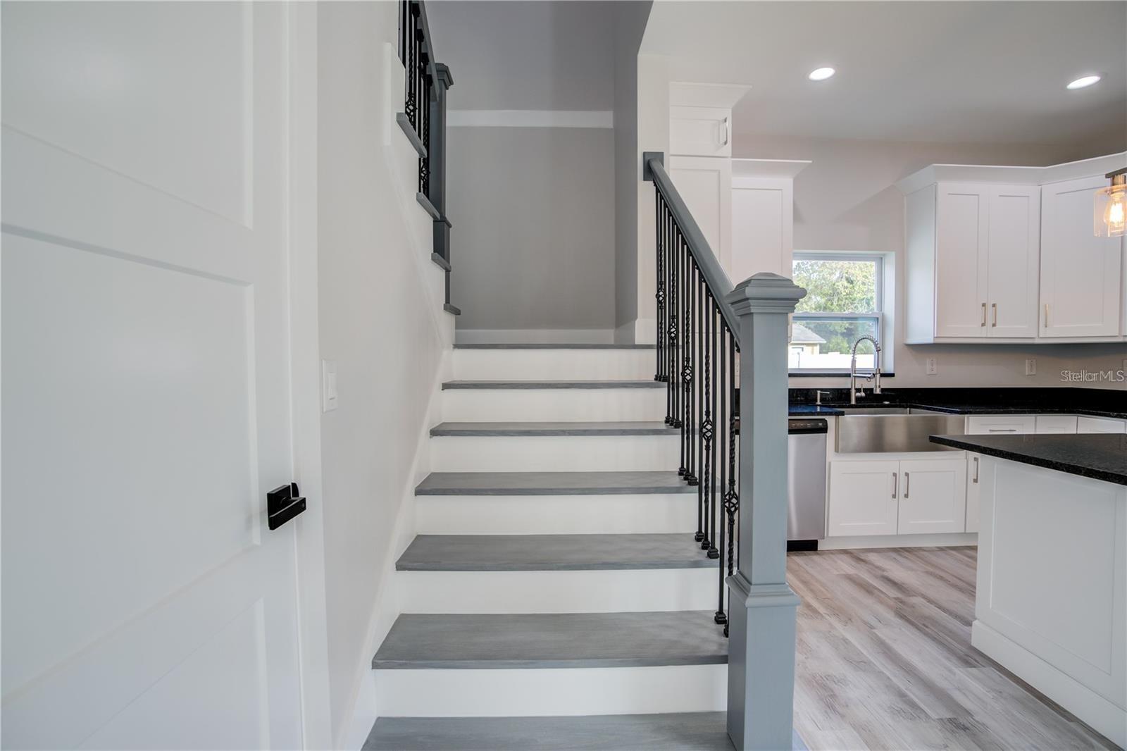 Image 21 of 38 For 5630 Queener Avenue