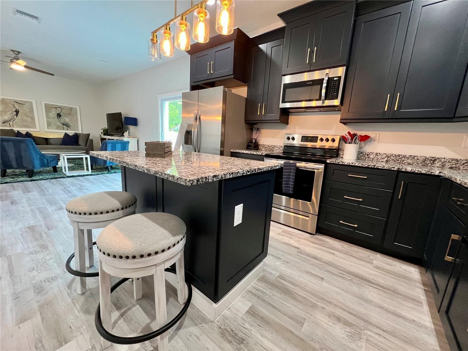 Image 6 of 38 For 5630 Queener Avenue