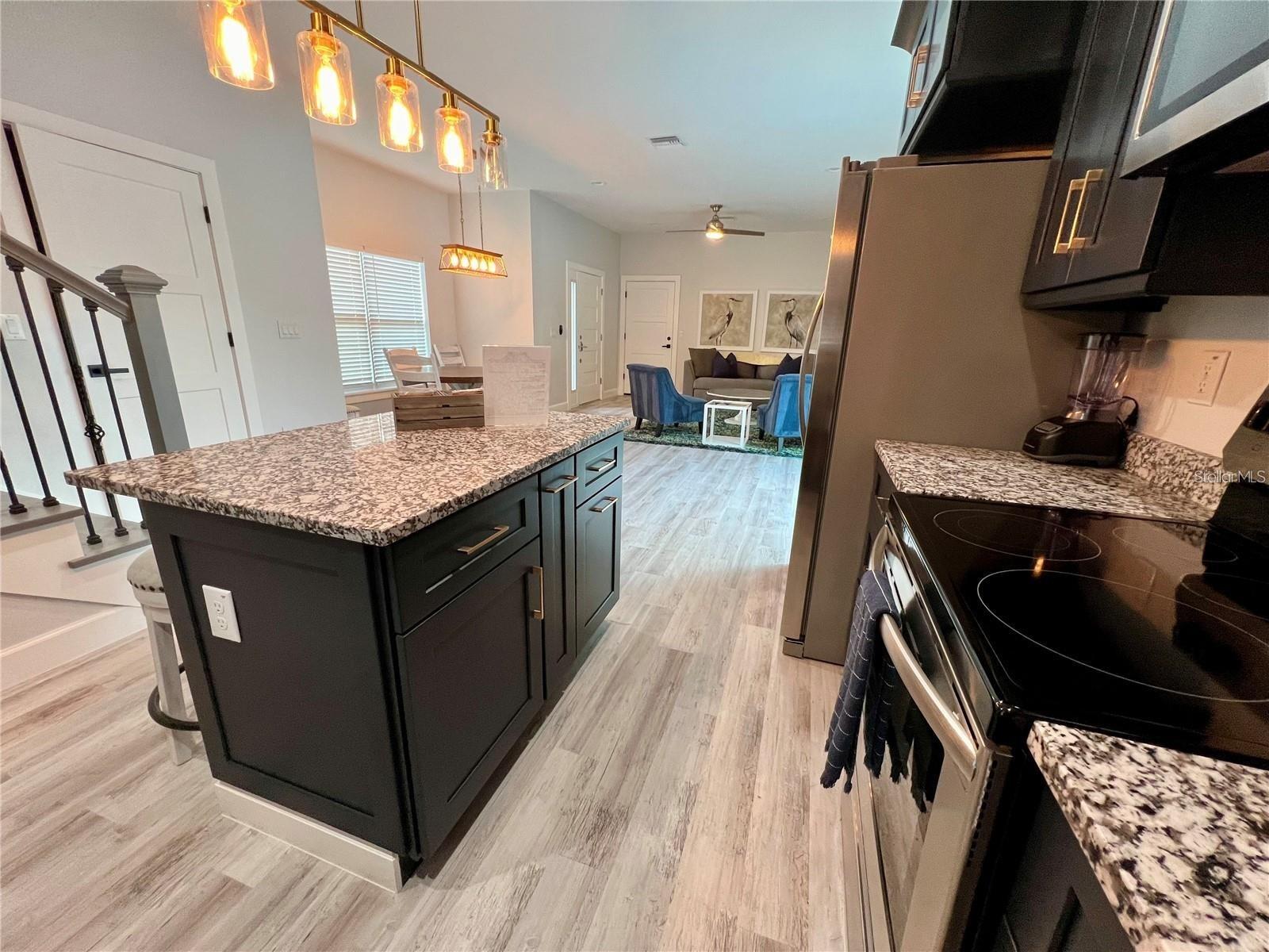 Image 7 of 38 For 5630 Queener Avenue