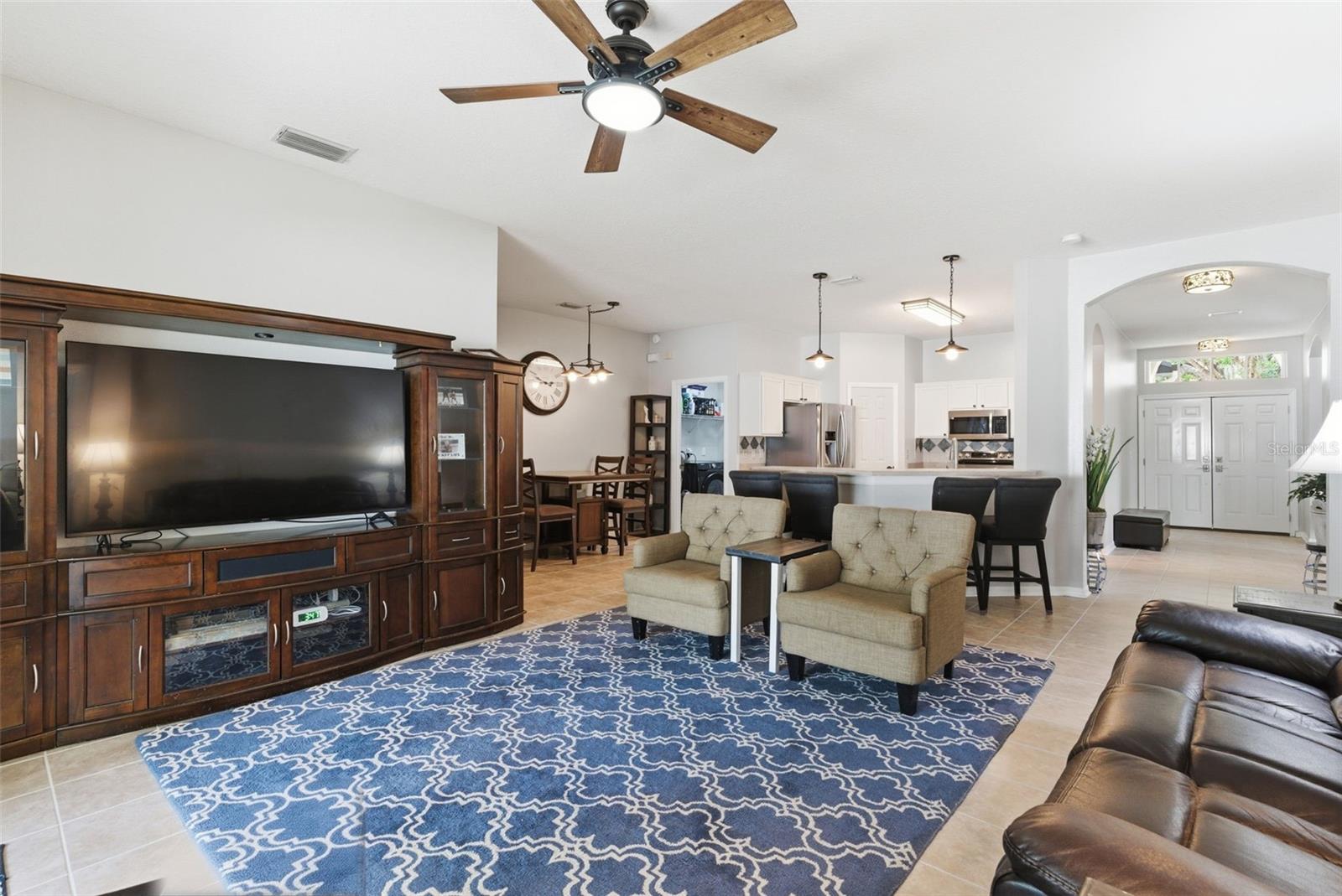 Image 16 of 46 For 5832 Heronview Crescent Drive