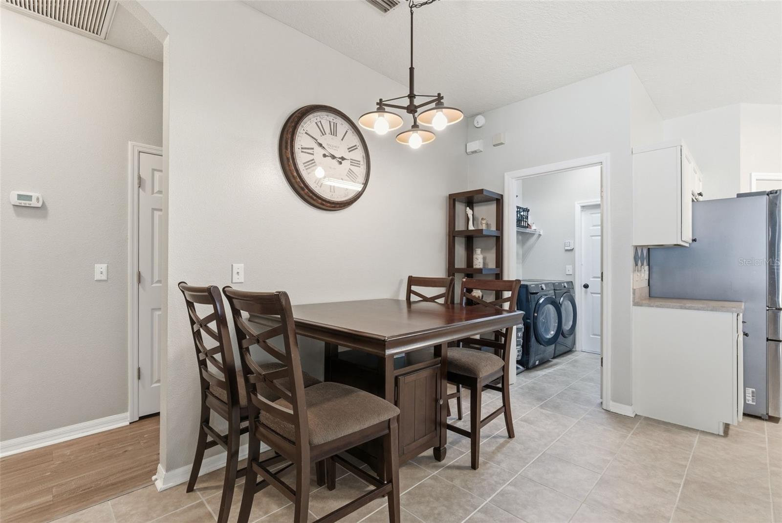 Image 17 of 46 For 5832 Heronview Crescent Drive