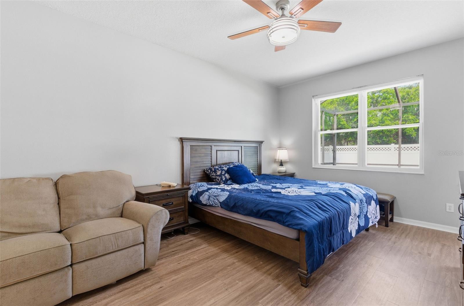 Image 23 of 46 For 5832 Heronview Crescent Drive