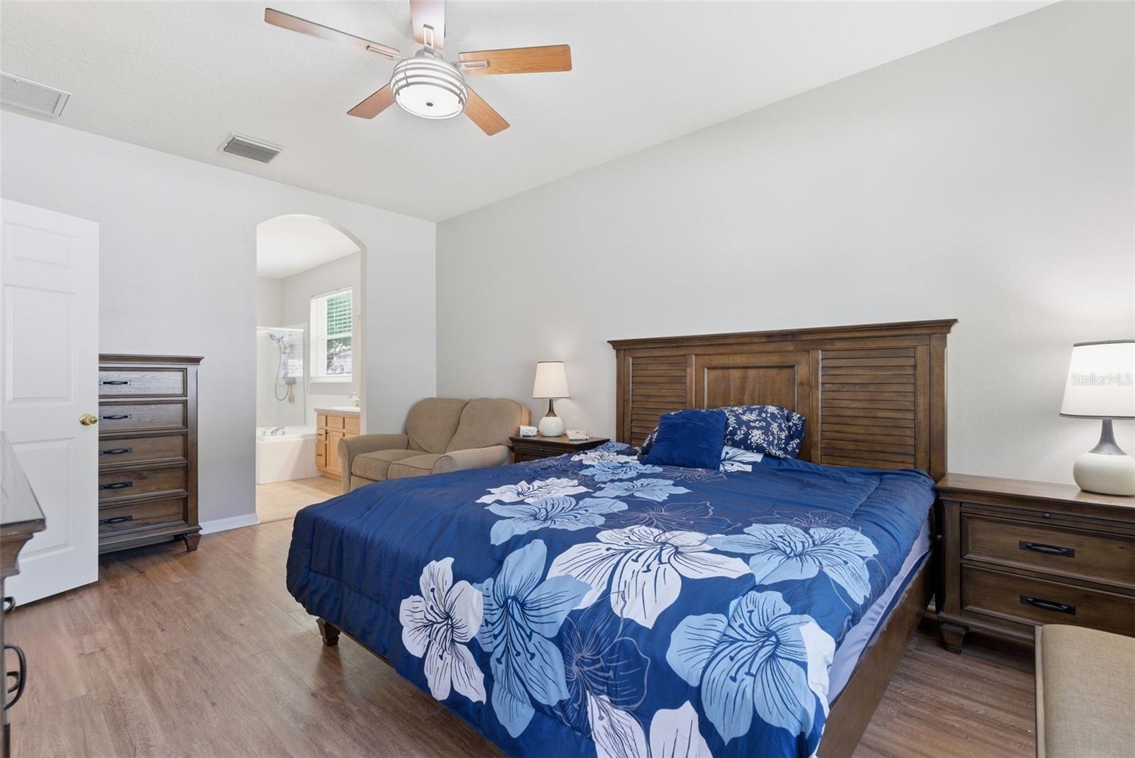 Image 24 of 46 For 5832 Heronview Crescent Drive