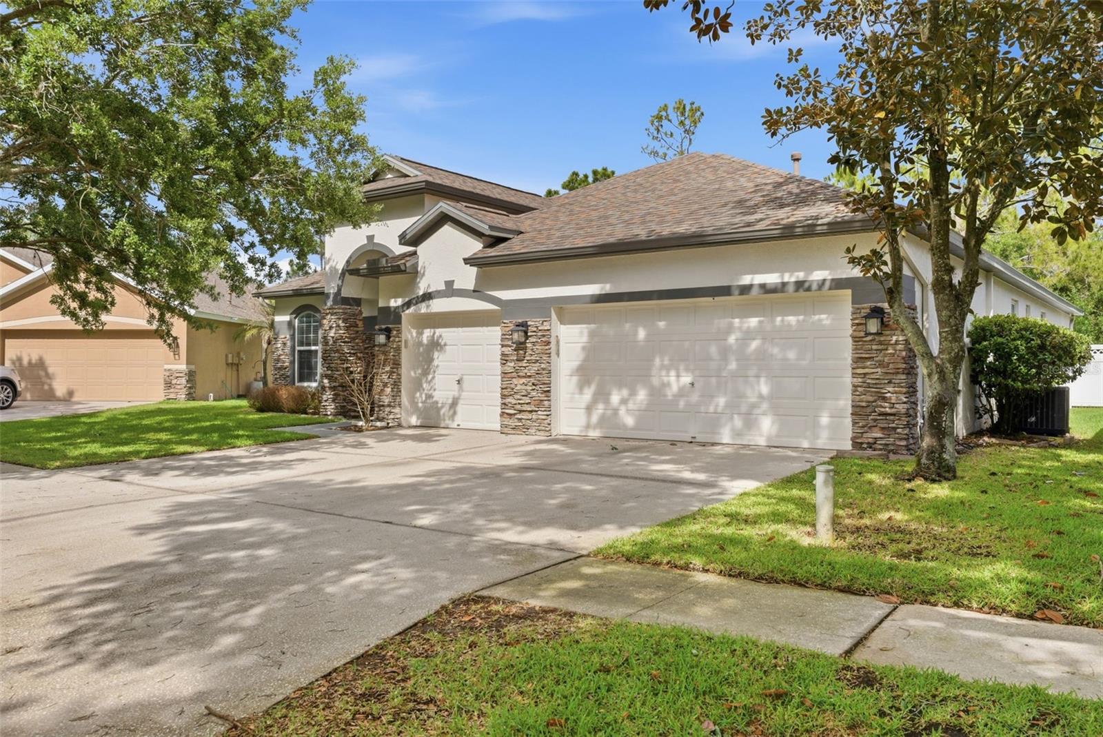 Image 5 of 46 For 5832 Heronview Crescent Drive