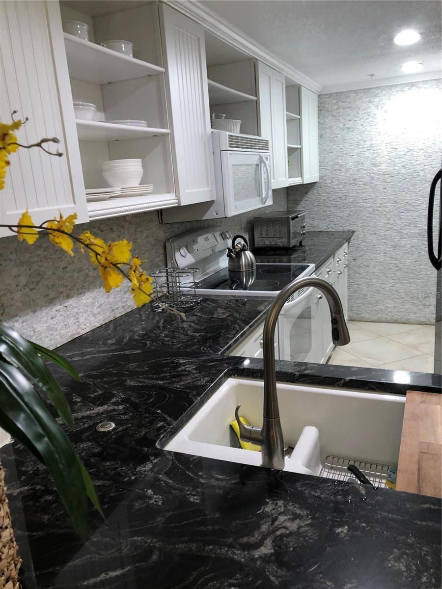 Image 17 of 25 For 36750 Us Highway 19 N 19-115