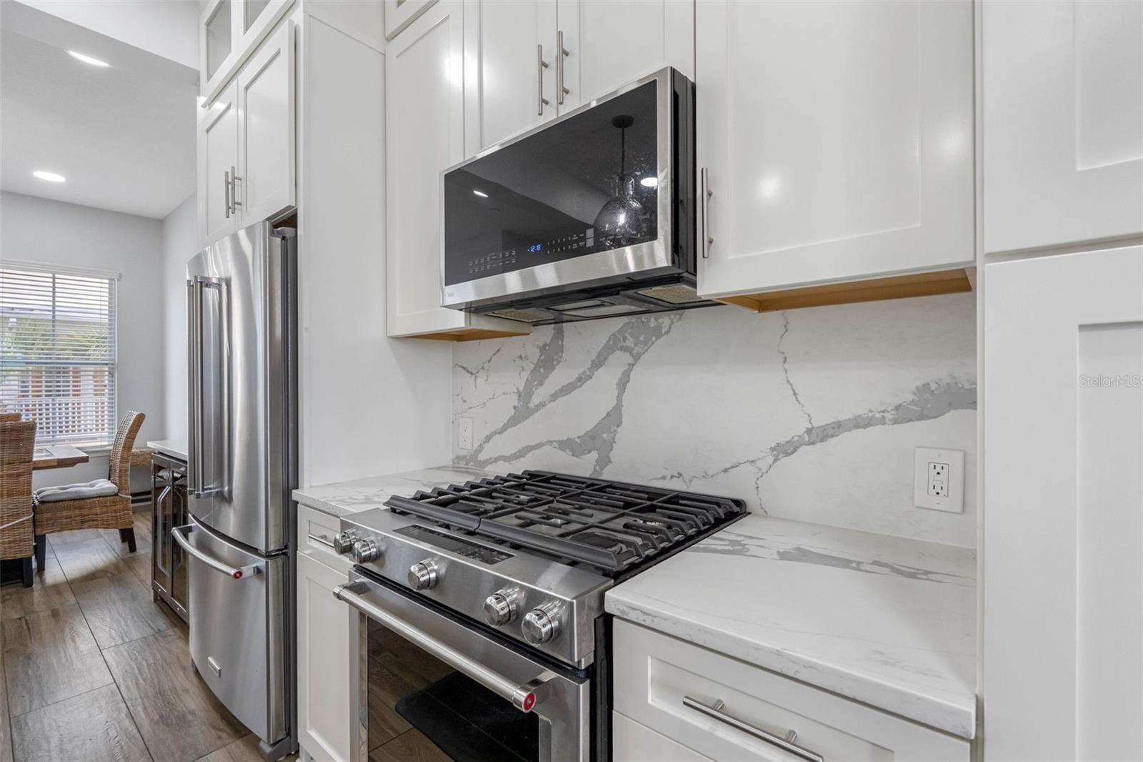 Image 17 of 81 For 19915 Gulf Boulevard 806