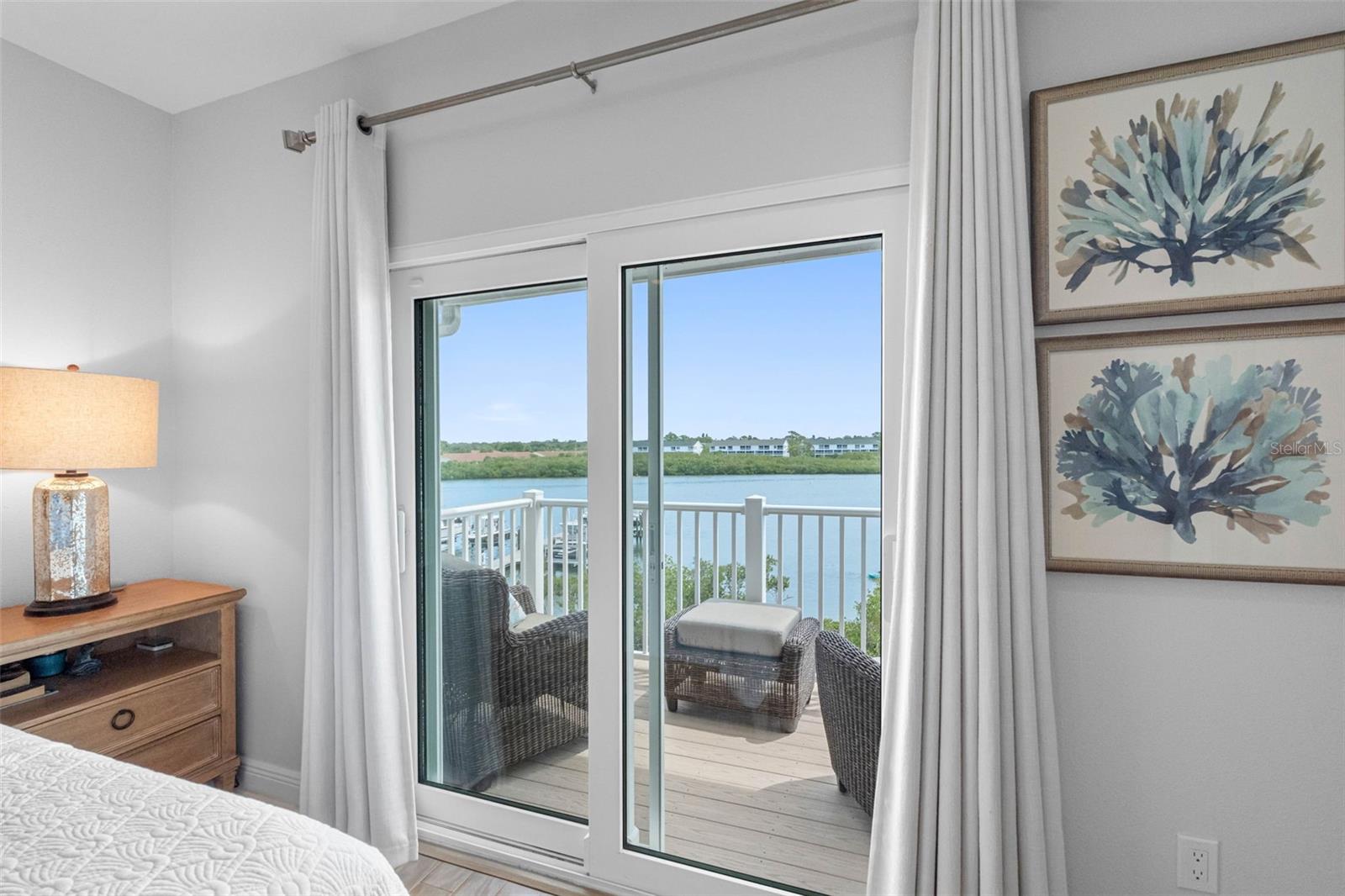 Image 33 of 81 For 19915 Gulf Boulevard 806