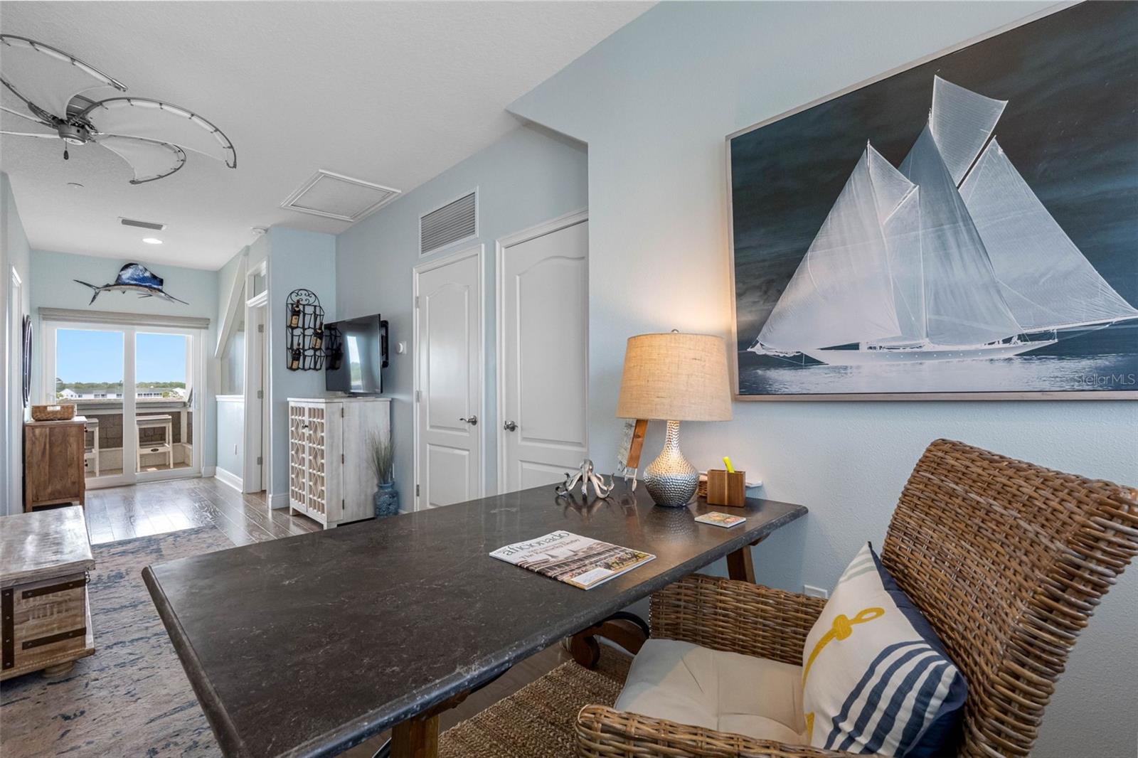 Image 59 of 81 For 19915 Gulf Boulevard 806