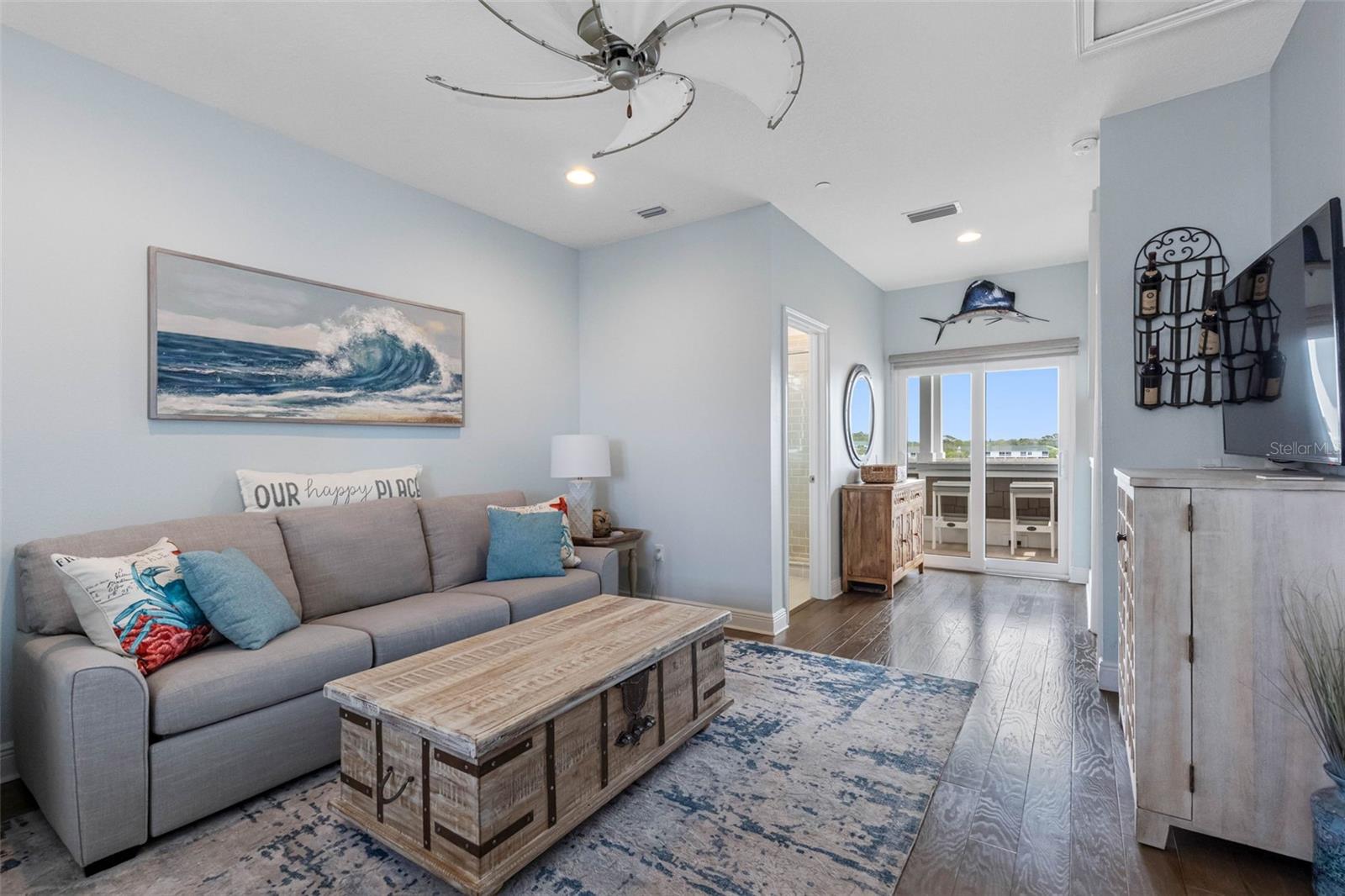 Image 60 of 81 For 19915 Gulf Boulevard 806