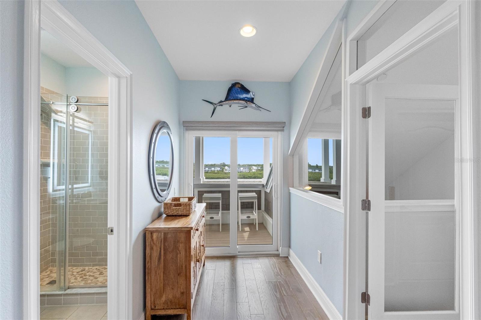 Image 66 of 81 For 19915 Gulf Boulevard 806