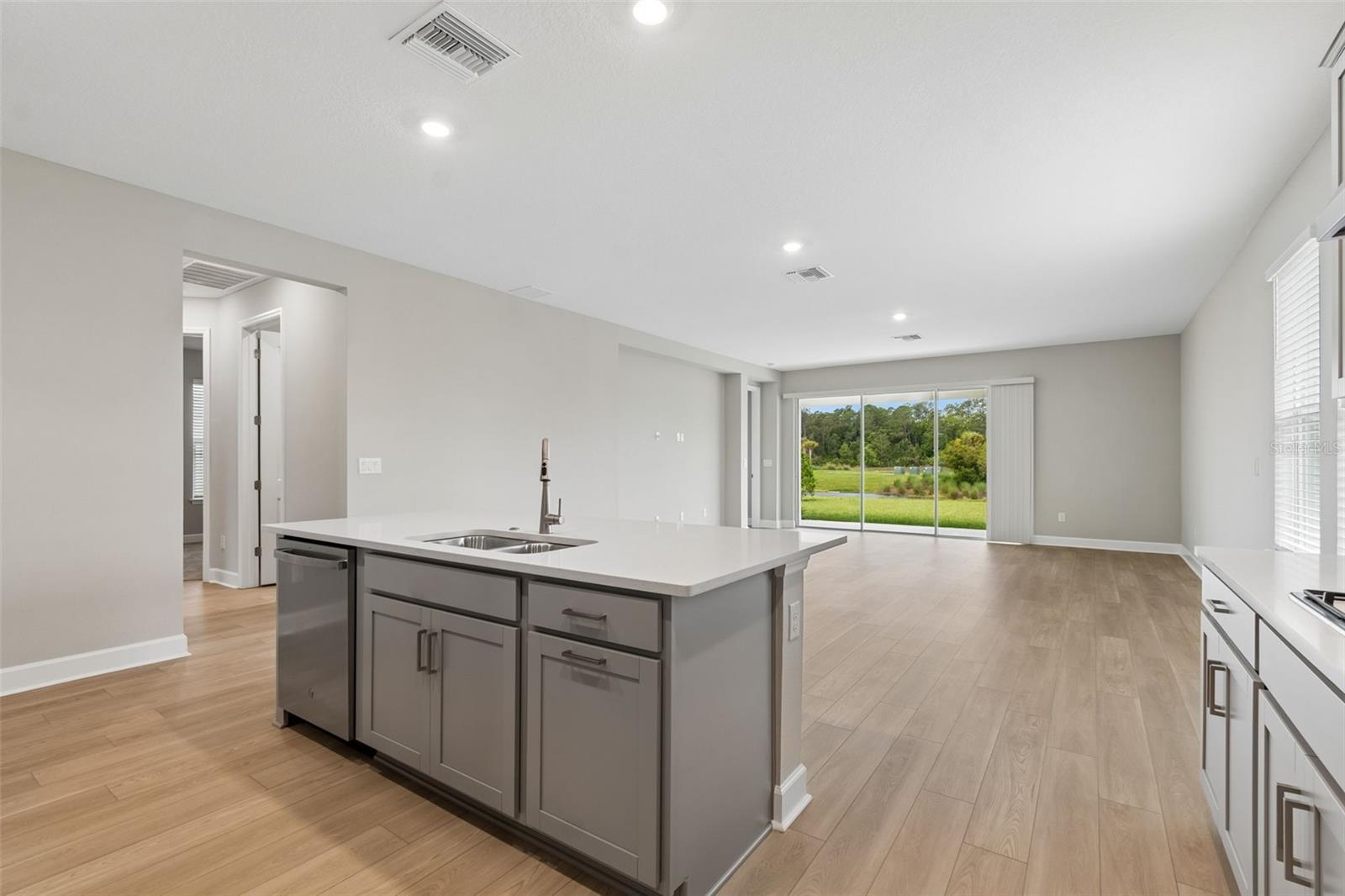 Image 11 of 50 For 2181 Longliner Loop