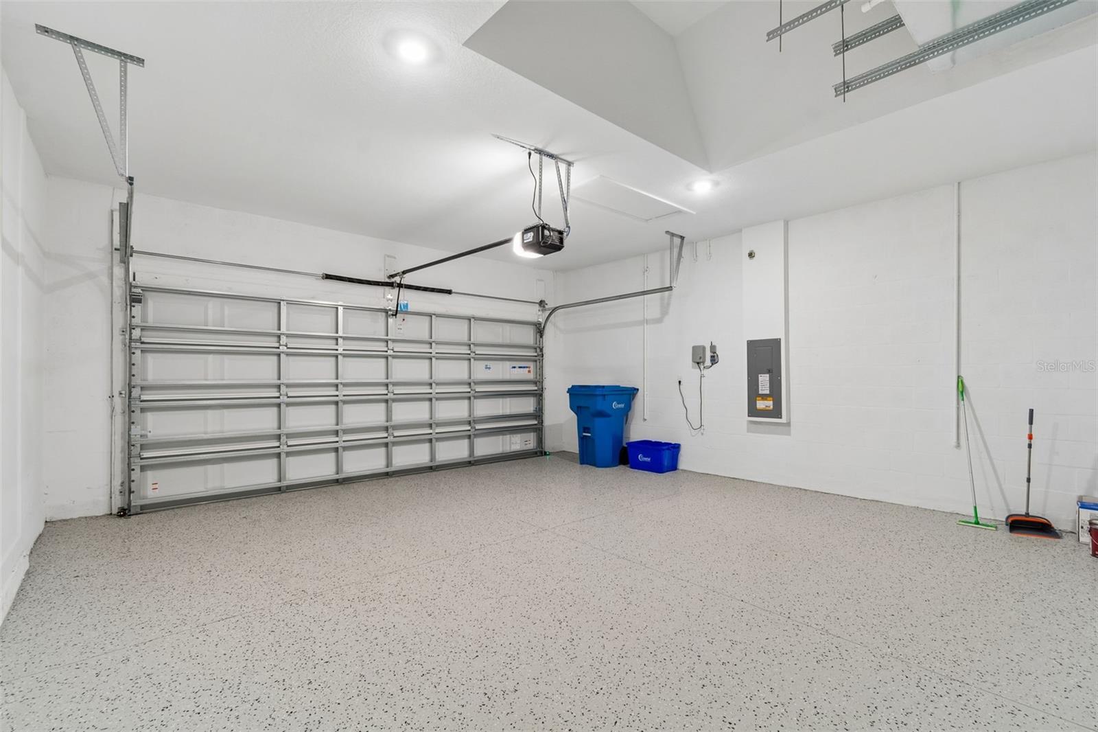 Image 35 of 50 For 2181 Longliner Loop