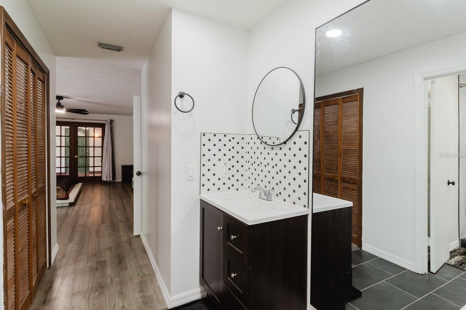 Image 21 of 46 For 5402 Swallow Drive