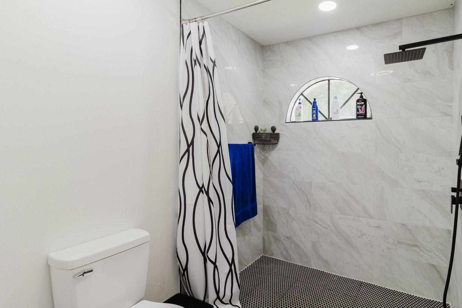 Image 22 of 46 For 5402 Swallow Drive