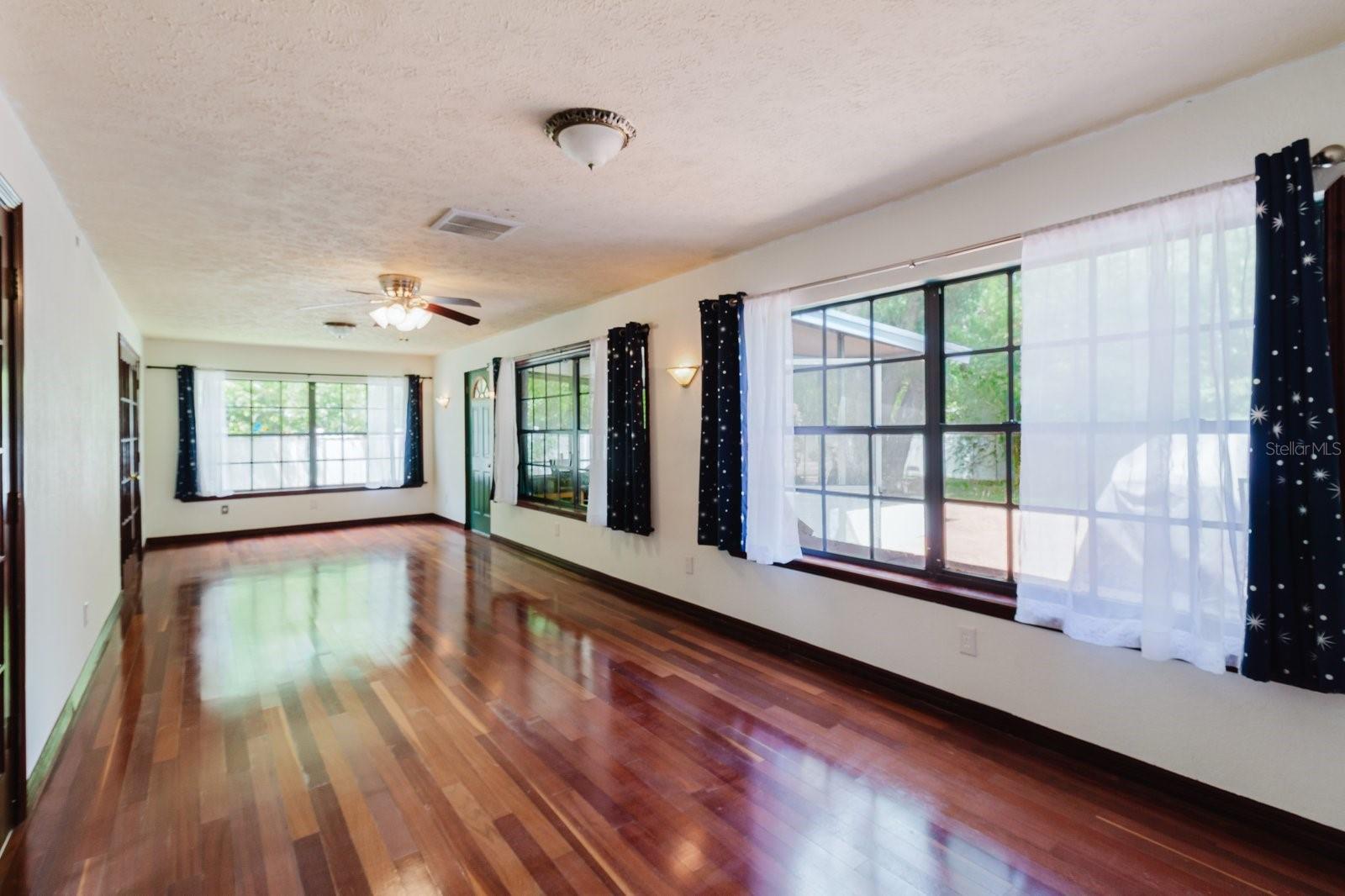 Image 33 of 46 For 5402 Swallow Drive