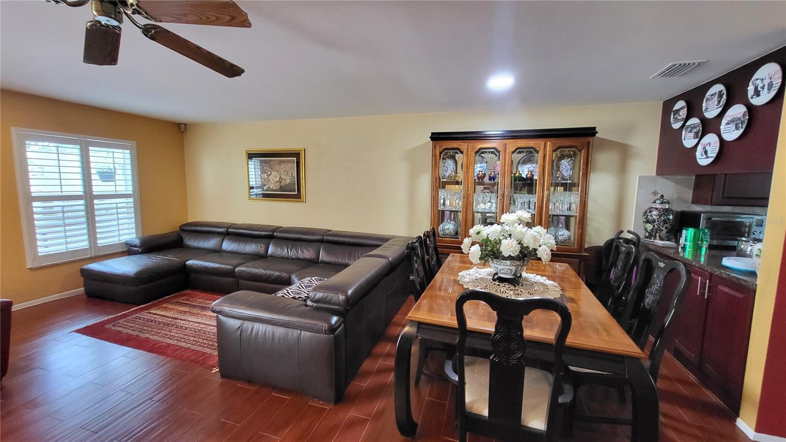 Image 11 of 16 For 2700 Bayshore Boulevard 592