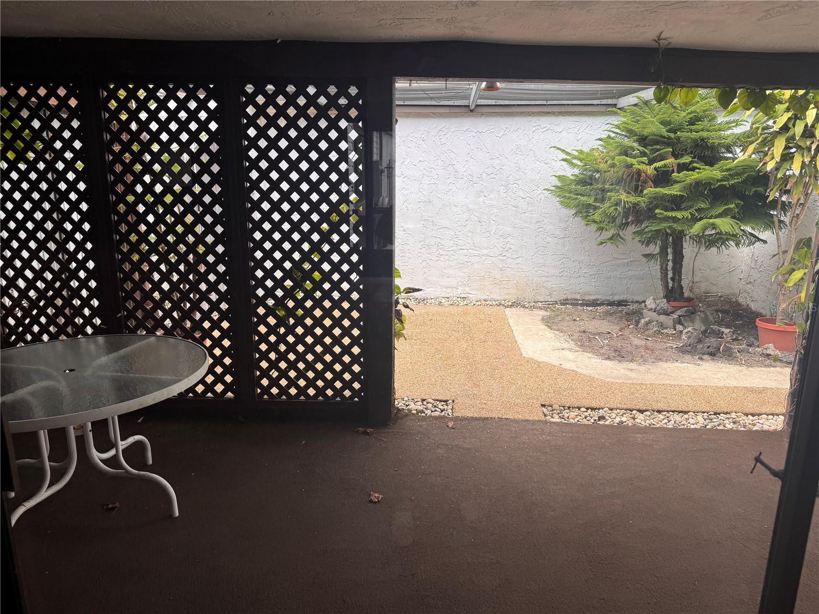 Image 21 of 28 For 7831 Bridle Path Row