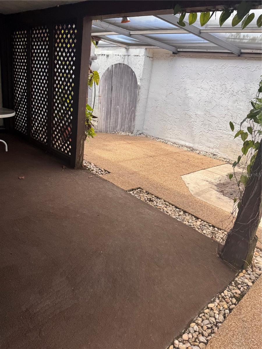 Image 22 of 28 For 7831 Bridle Path Row