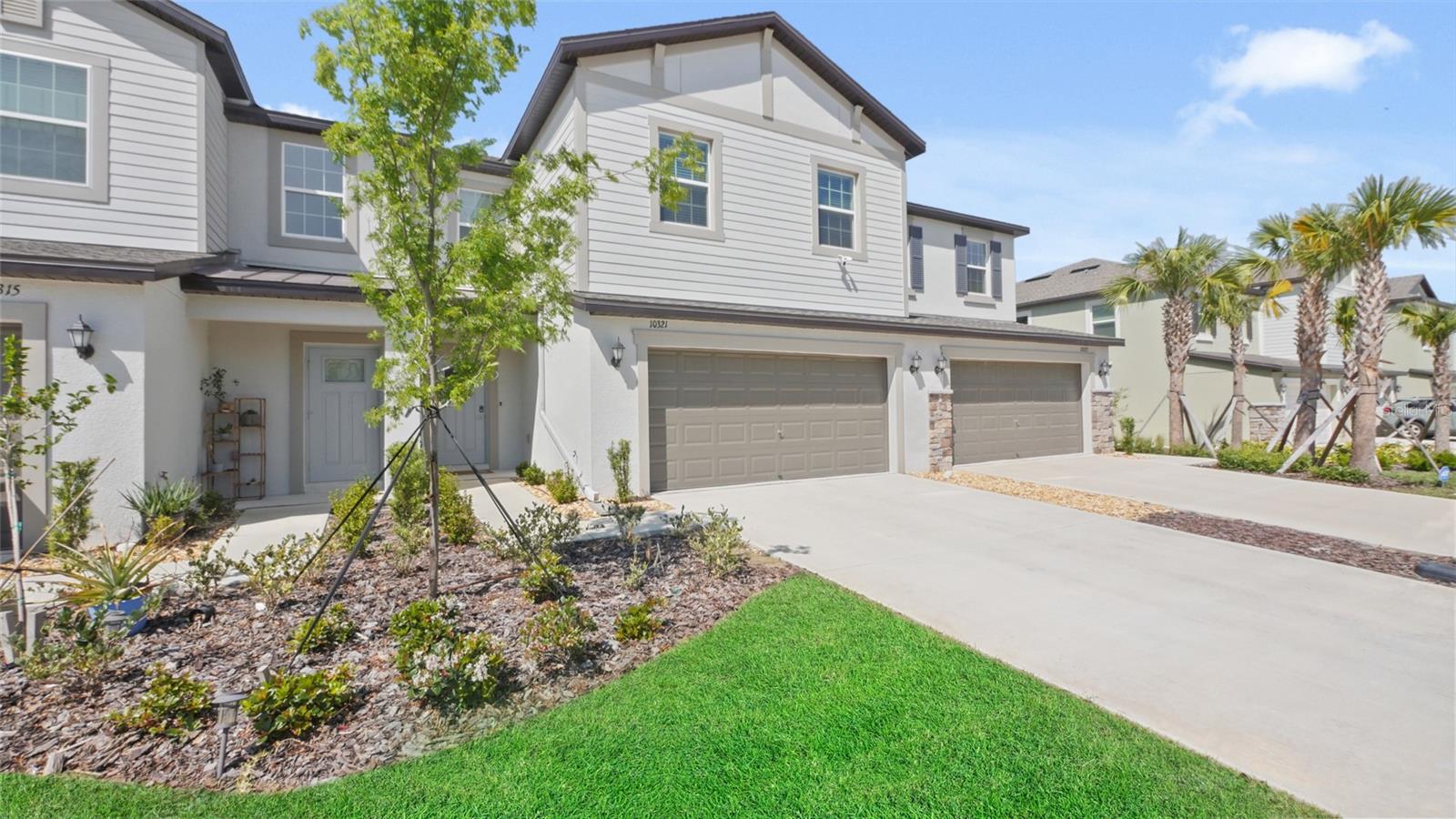 Image 4 of 38 For 10321 Honey Hammock Way