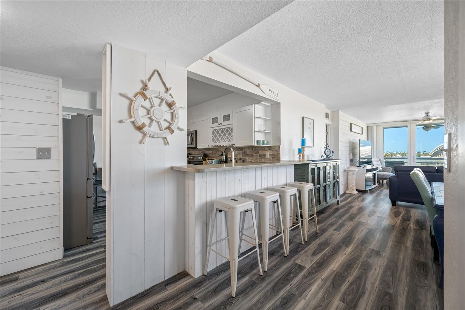 Image 12 of 42 For 5701 Bahia Del Mar Circle 408