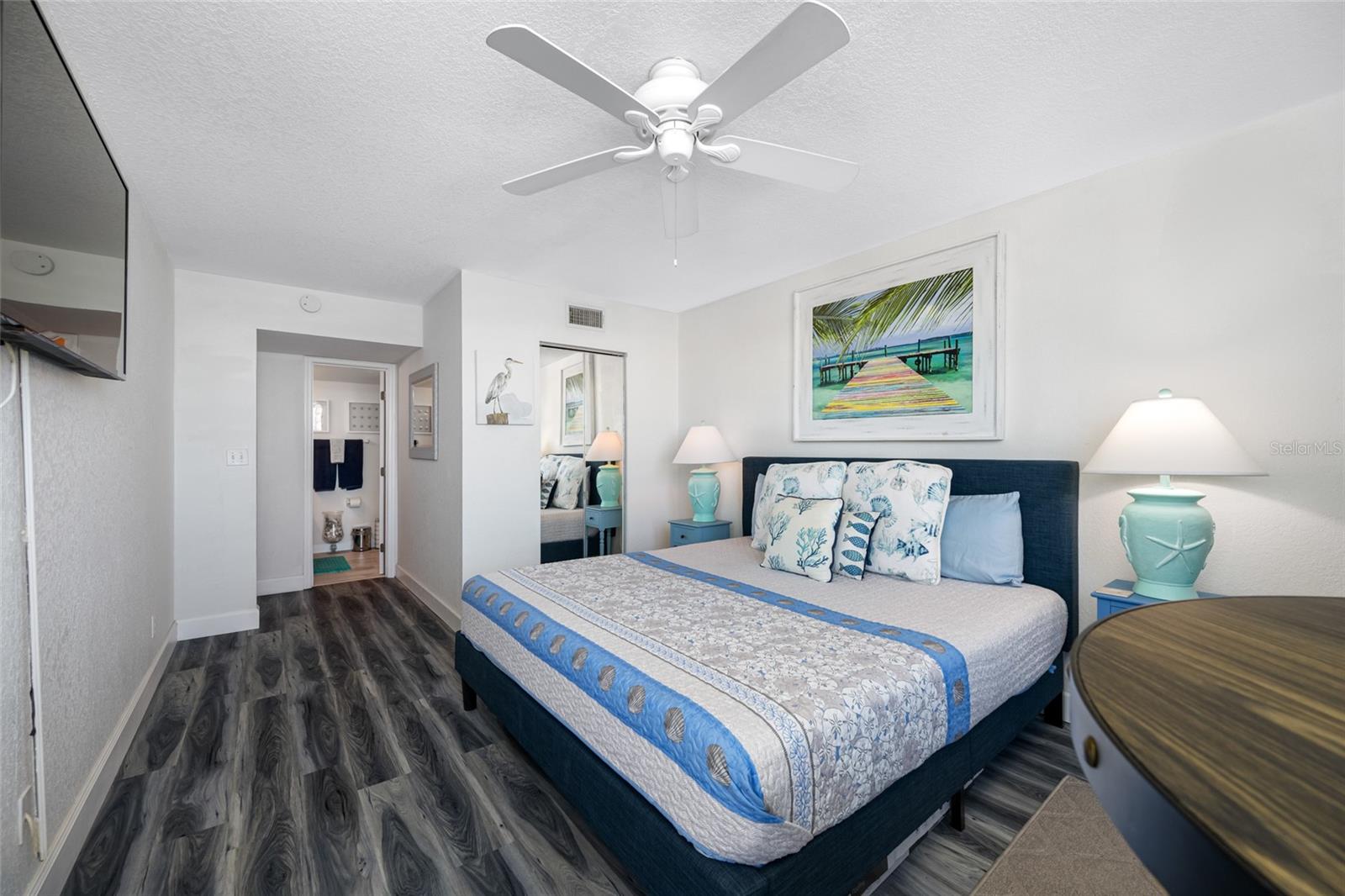 Image 17 of 42 For 5701 Bahia Del Mar Circle 408