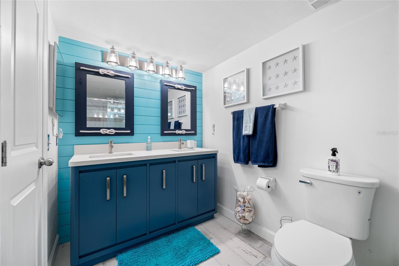 Image 21 of 42 For 5701 Bahia Del Mar Circle 408