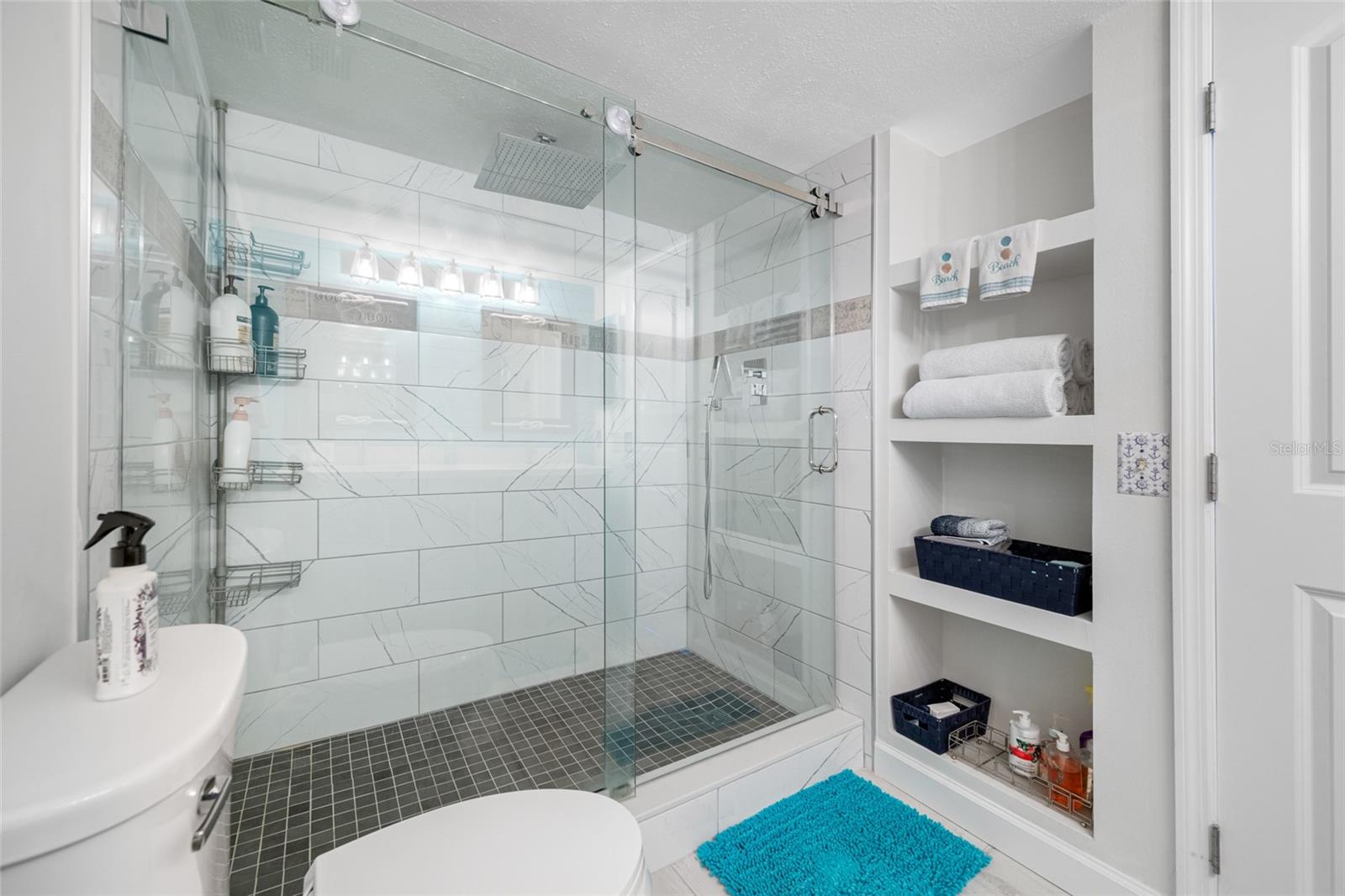 Image 22 of 42 For 5701 Bahia Del Mar Circle 408