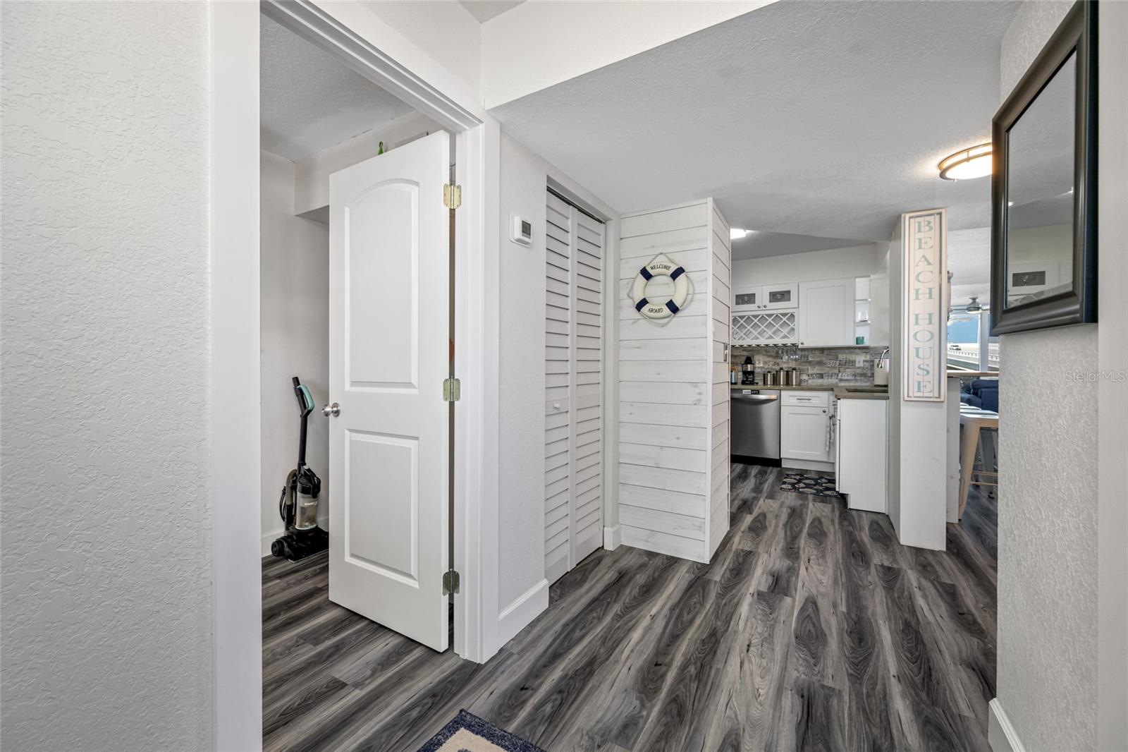 Image 30 of 42 For 5701 Bahia Del Mar Circle 408