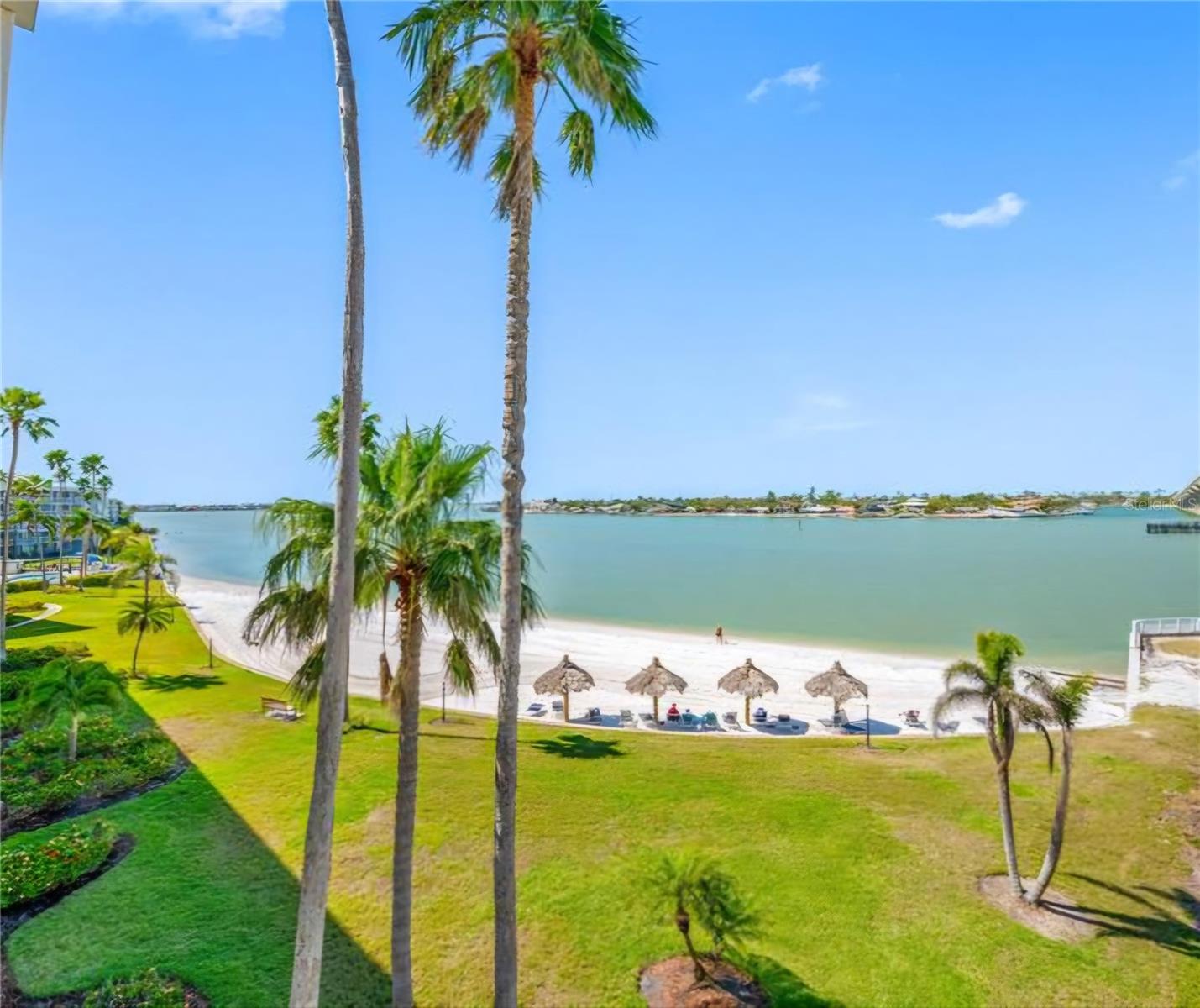 Image 32 of 42 For 5701 Bahia Del Mar Circle 408