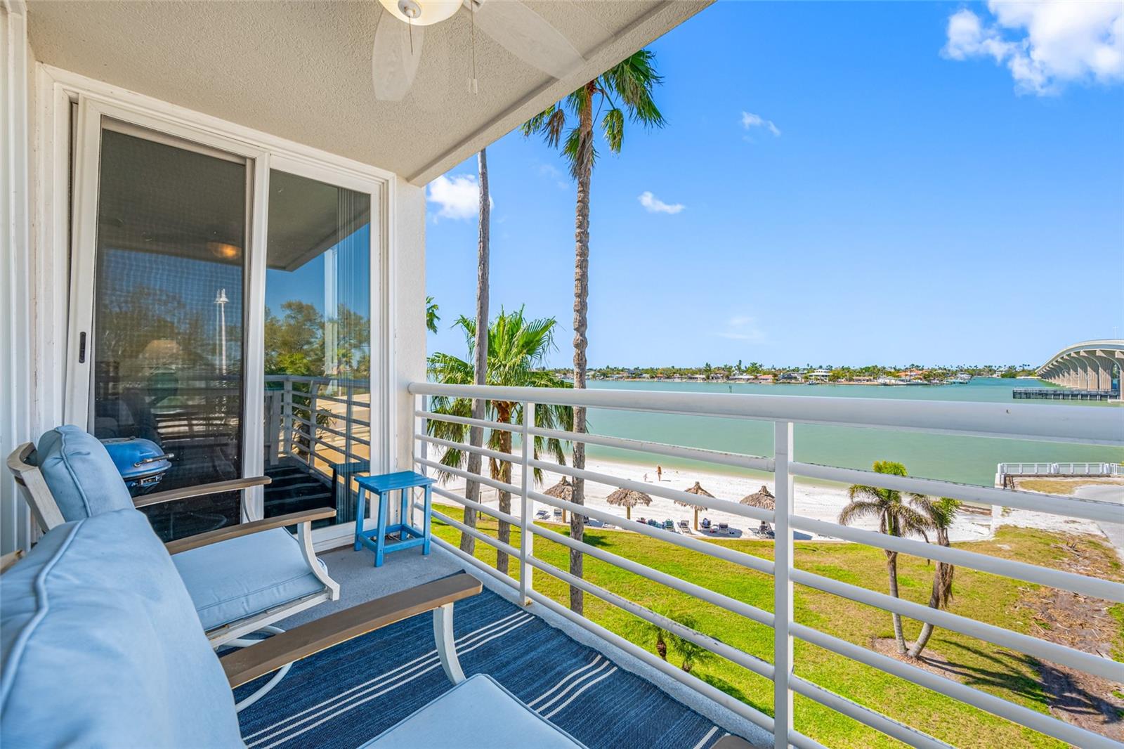 Image 33 of 42 For 5701 Bahia Del Mar Circle 408