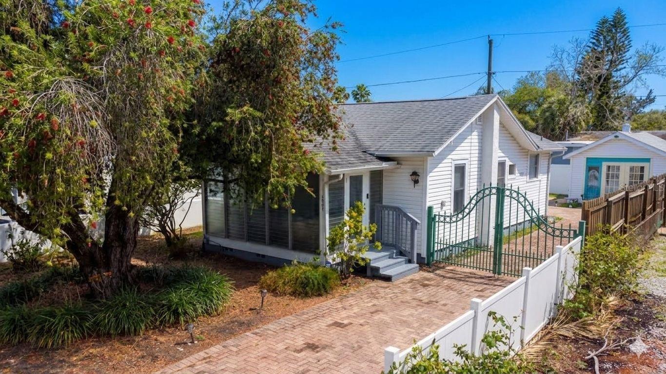 Details for 2907 Clinton Street S, GULFPORT, FL 33707