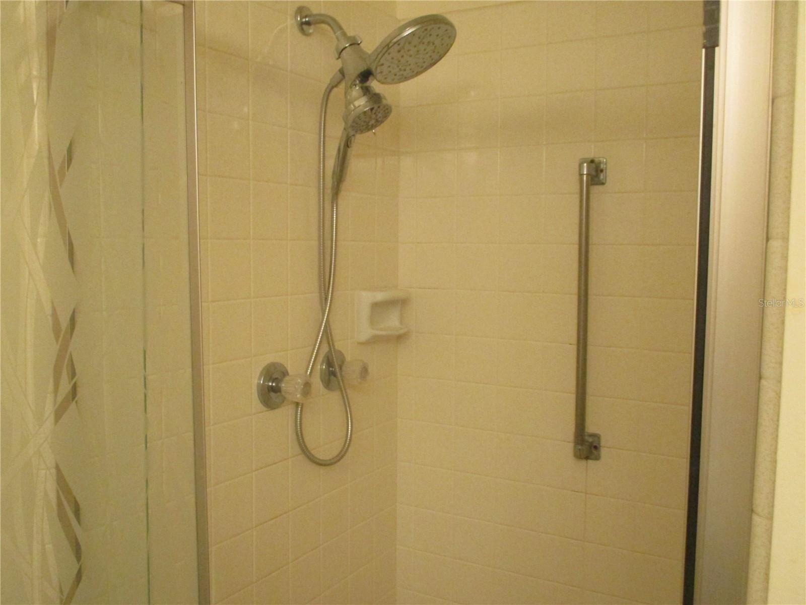 Image 12 of 19 For 511 Finsbury Circle B