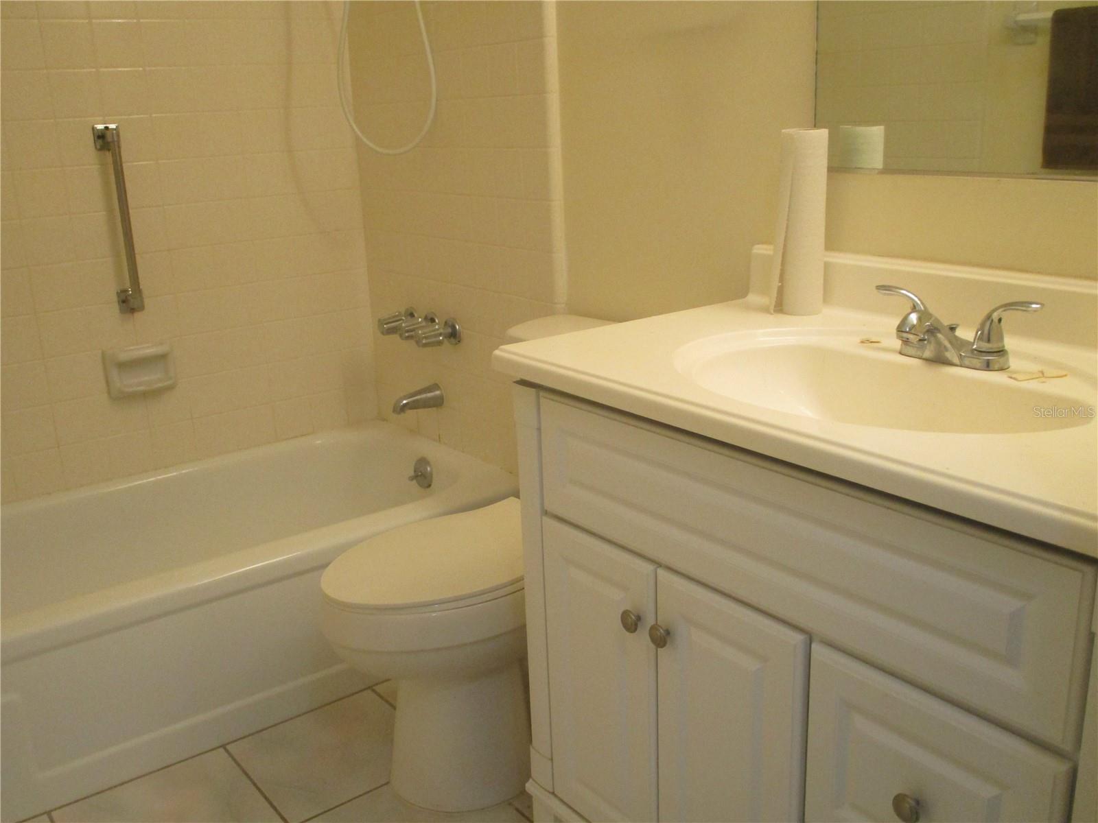 Image 14 of 19 For 511 Finsbury Circle B