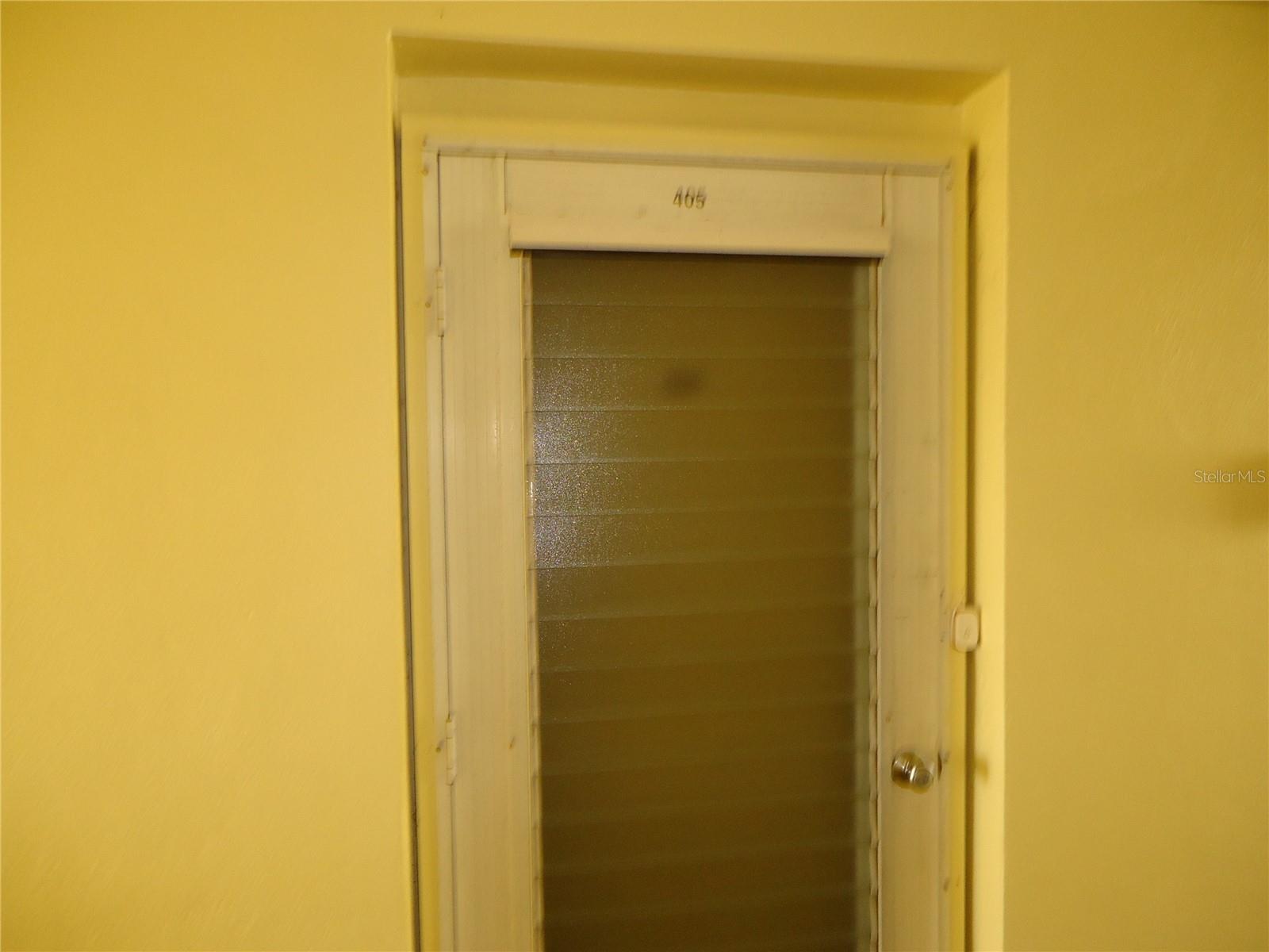 Image 2 of 20 For 4550 Cove Circle 405