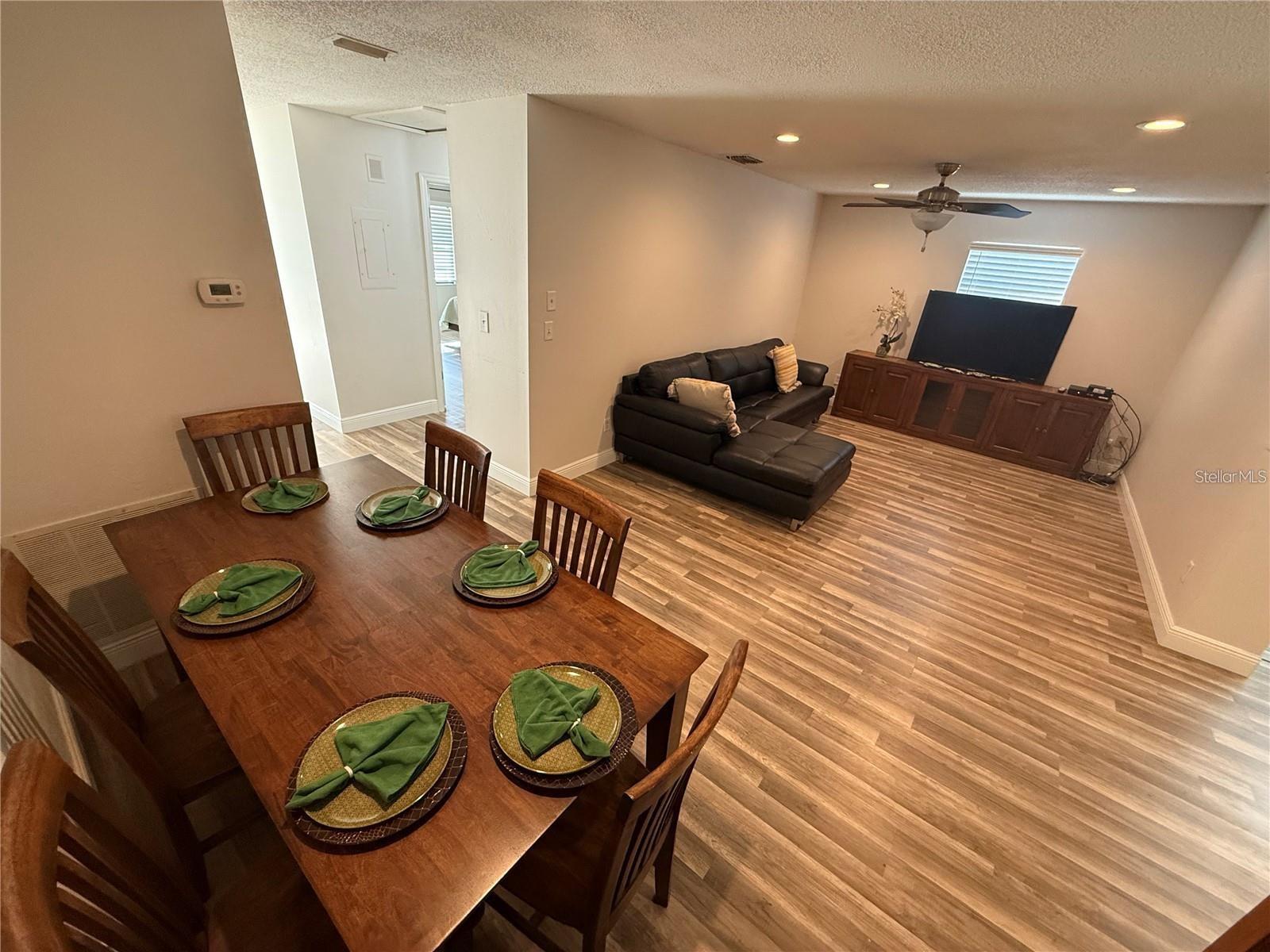 Image 10 of 38 For 1200 Abbey Crescent Lane