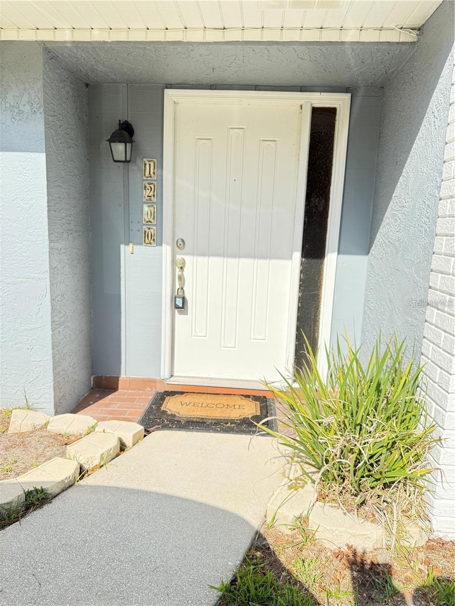 Image 2 of 38 For 1200 Abbey Crescent Lane