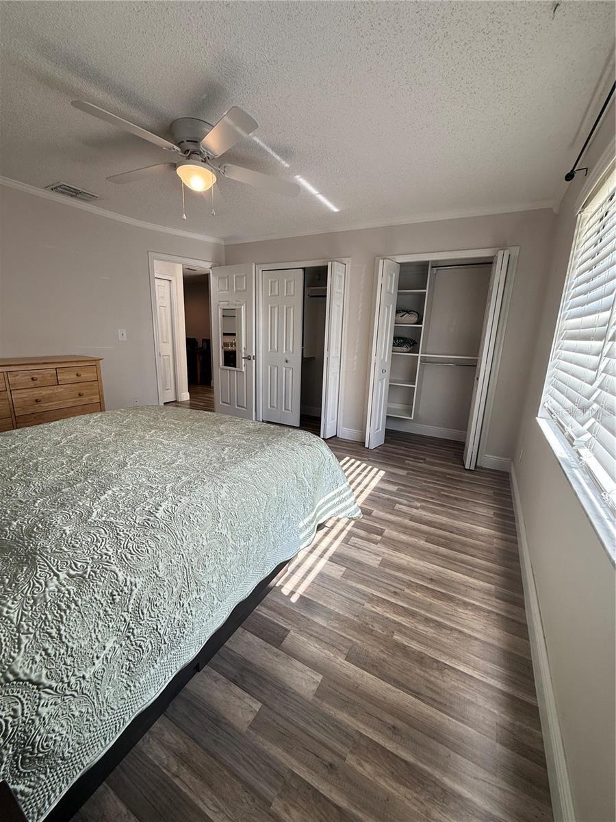 Image 27 of 38 For 1200 Abbey Crescent Lane