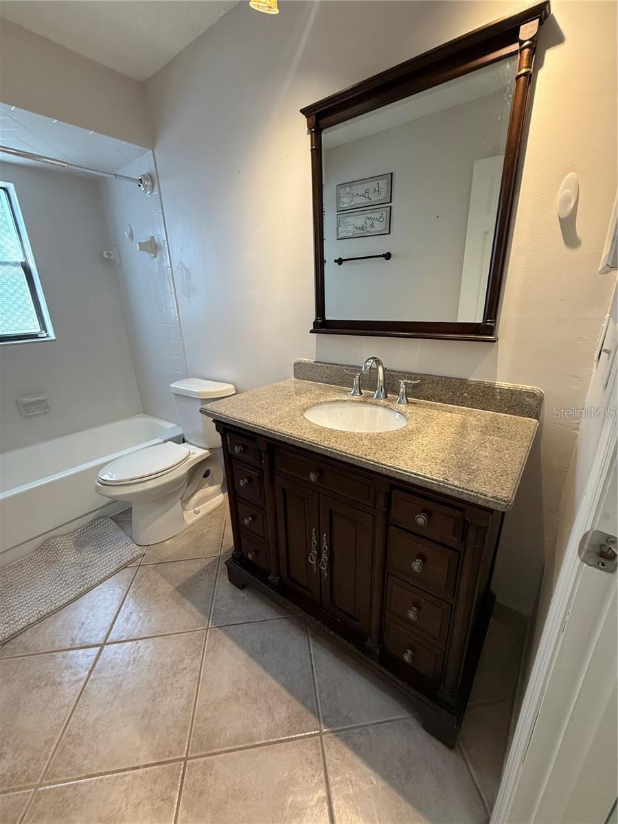 Image 31 of 38 For 1200 Abbey Crescent Lane